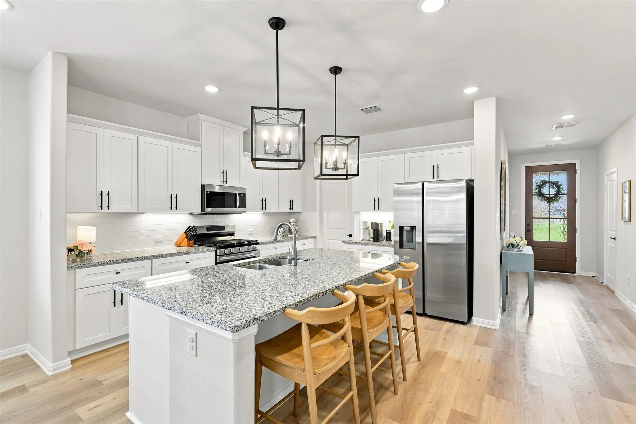 Single Family Residence For Sale in Grayson County , 1829 Temple Hills, Van Alstyne, Texas 75495, 4 Bedroom, 4 Bathroom, 2 Garage spaces, 2,582 Sqft, built in 2022, mls#21373114, Real Estate Agent in Van Alstyne, Homes For Sale in Grayson county, Homes For Sale in Van Alstyne, Realtor in Van Alstyne Texas, Real Estate Brokerage Independent Realty Texas, Luminita Cordes Realtor