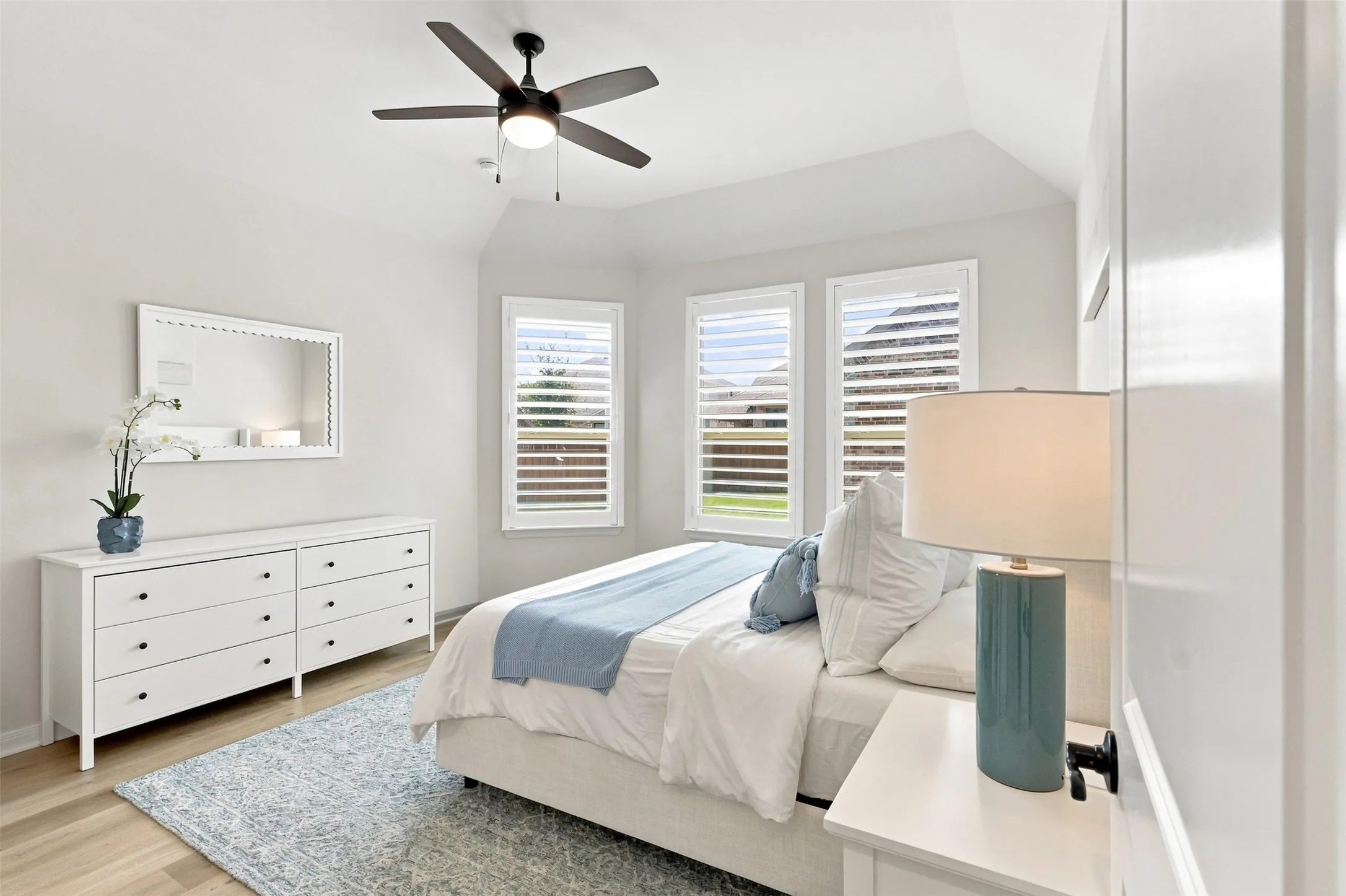 Single Family Residence For Sale in Grayson County , 1829 Temple Hills, Van Alstyne, Texas 75495, 4 Bedroom, 4 Bathroom, 2 Garage spaces, 2,582 Sqft, built in 2022, mls#21373114, Real Estate Agent in Van Alstyne, Homes For Sale in Grayson county, Homes For Sale in Van Alstyne, Realtor in Van Alstyne Texas, Real Estate Brokerage Independent Realty Texas, Luminita Cordes Realtor
