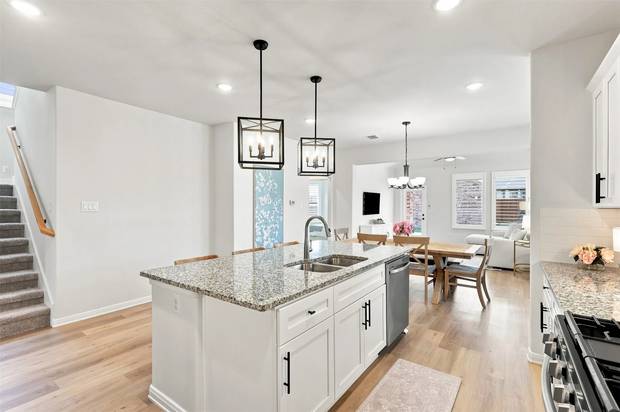 Single Family Residence For Sale in Grayson County , 1829 Temple Hills, Van Alstyne, Texas 75495, 4 Bedroom, 4 Bathroom, 2 Garage spaces, 2,582 Sqft, built in 2022, mls#21373114, Real Estate Agent in Van Alstyne, Homes For Sale in Grayson county, Homes For Sale in Van Alstyne, Realtor in Van Alstyne Texas, Real Estate Brokerage Independent Realty Texas, Luminita Cordes Realtor