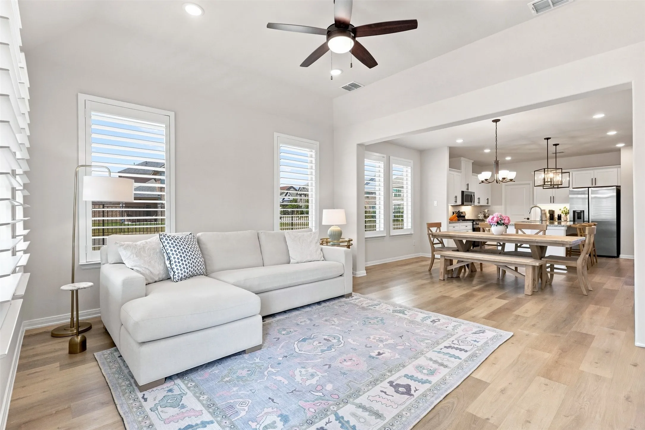 Single Family Residence For Sale in Grayson County , 1829 Temple Hills, Van Alstyne, Texas 75495, 4 Bedroom, 4 Bathroom, 2 Garage spaces, 2,582 Sqft, built in 2022, mls#21373114, Real Estate Agent in Van Alstyne, Homes For Sale in Grayson county, Homes For Sale in Van Alstyne, Realtor in Van Alstyne Texas, Real Estate Brokerage Independent Realty Texas, Luminita Cordes Realtor