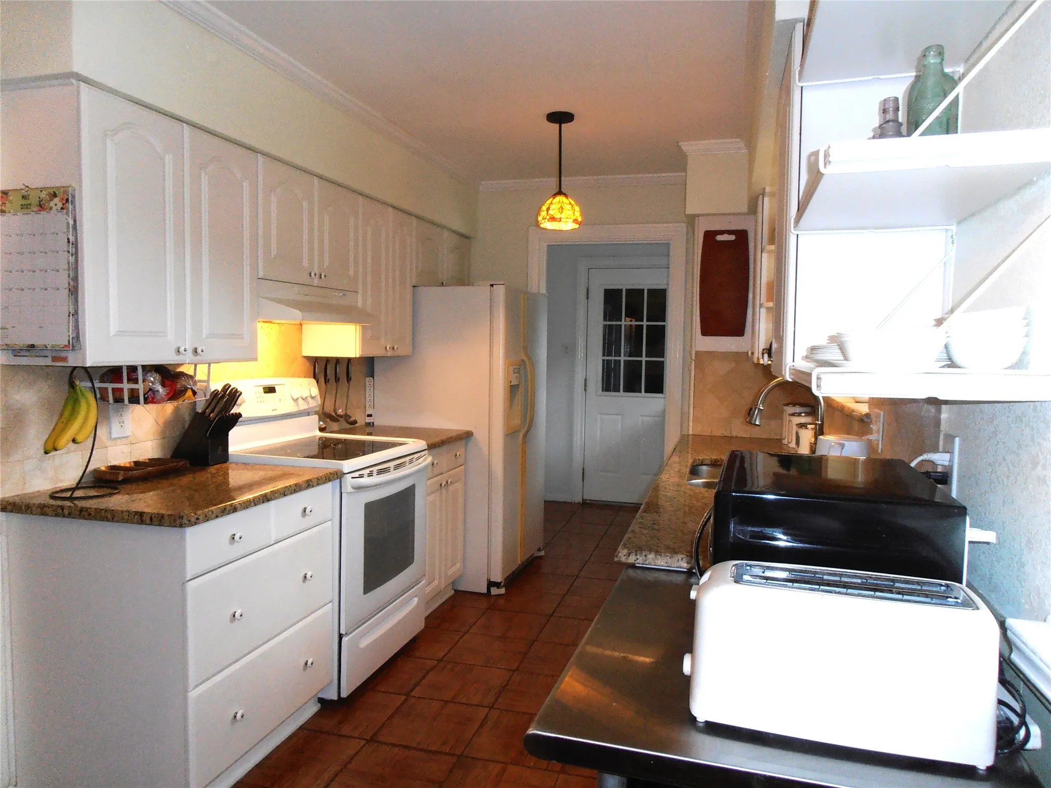 Single Family Residence For Sale in Tarrant County , 2911 Norwood Lane, Arlington, Texas 76013, 3 Bedroom, 2 Bathroom, 2 Garage spaces, 1,573 Sqft, built in 1964, mls#21374644, Real Estate Agent in Arlington, Homes For Sale in Tarrant county, Homes For Sale in Arlington, Realtor in Arlington Texas, Real Estate Brokerage Independent Realty Texas, Luminita Cordes Realtor
