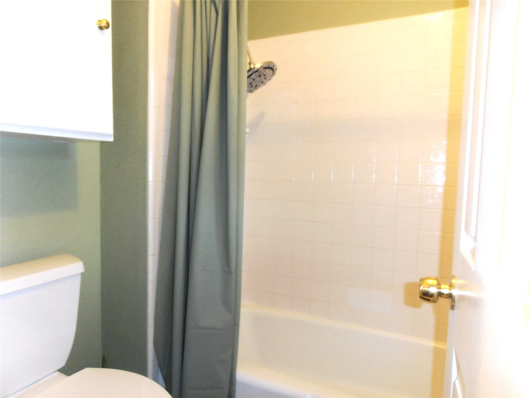 Single Family Residence For Sale in Tarrant County , 2911 Norwood Lane, Arlington, Texas 76013, 3 Bedroom, 2 Bathroom, 2 Garage spaces, 1,573 Sqft, built in 1964, mls#21374644, Real Estate Agent in Arlington, Homes For Sale in Tarrant county, Homes For Sale in Arlington, Realtor in Arlington Texas, Real Estate Brokerage Independent Realty Texas, Luminita Cordes Realtor