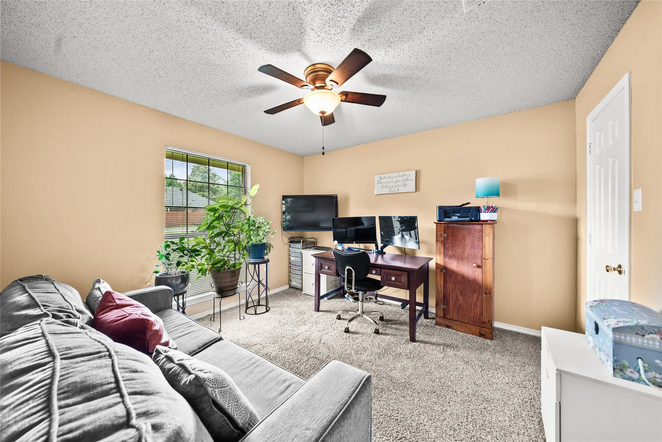 Single Family Residence For Sale in Dallas County , 342 Hillcroft Drive, Duncanville, Texas 75137, 3 Bedroom, 2 Bathroom, 2 Garage spaces, 2,218 Sqft, built in 1984, mls#21355442, Real Estate Agent in Duncanville, Homes For Sale in Dallas county, Homes For Sale in Duncanville, Realtor in Duncanville Texas, Real Estate Brokerage Independent Realty Texas, Luminita Cordes Realtor