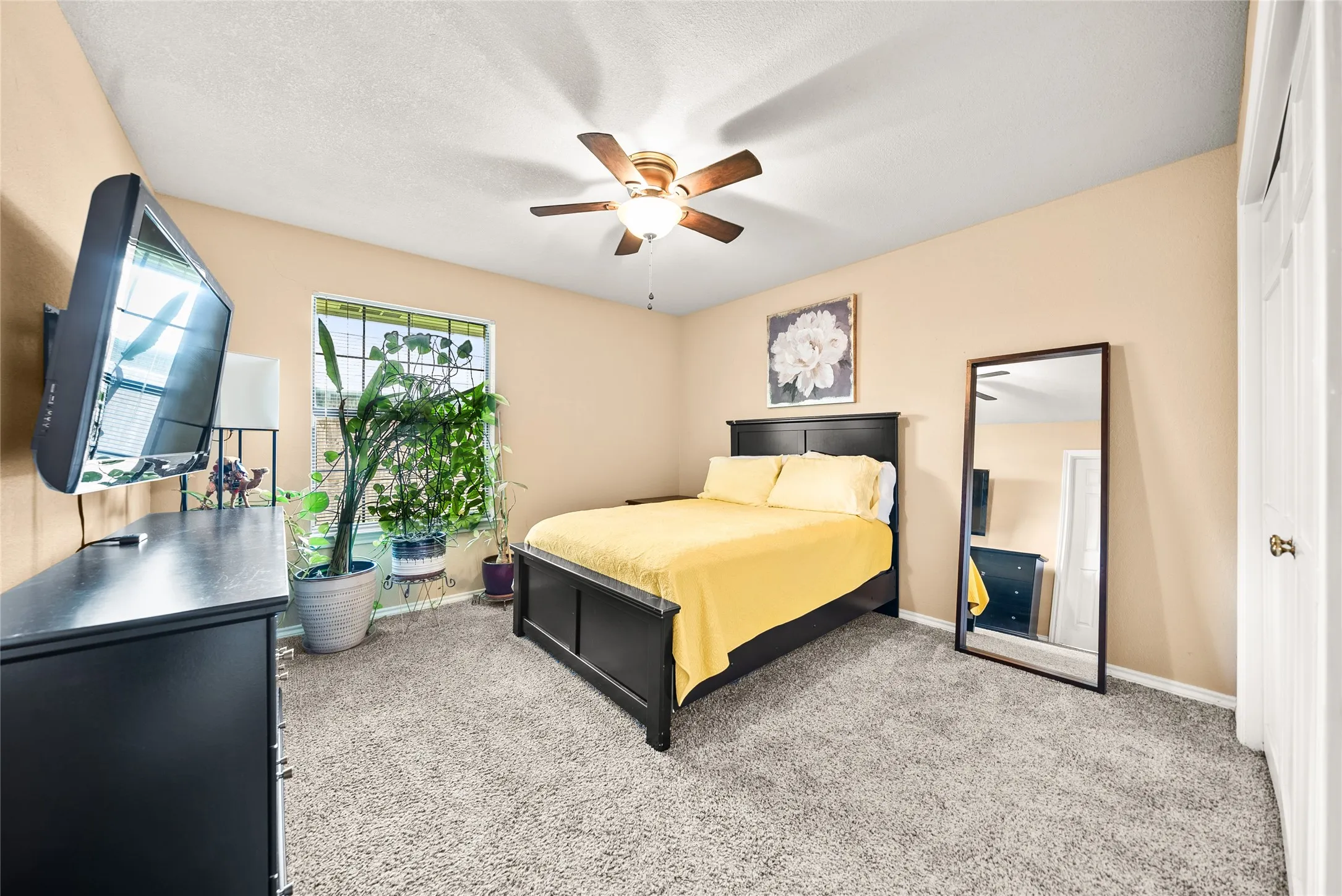 Single Family Residence For Sale in Dallas County , 342 Hillcroft Drive, Duncanville, Texas 75137, 3 Bedroom, 2 Bathroom, 2 Garage spaces, 2,218 Sqft, built in 1984, mls#21355442, Real Estate Agent in Duncanville, Homes For Sale in Dallas county, Homes For Sale in Duncanville, Realtor in Duncanville Texas, Real Estate Brokerage Independent Realty Texas, Luminita Cordes Realtor