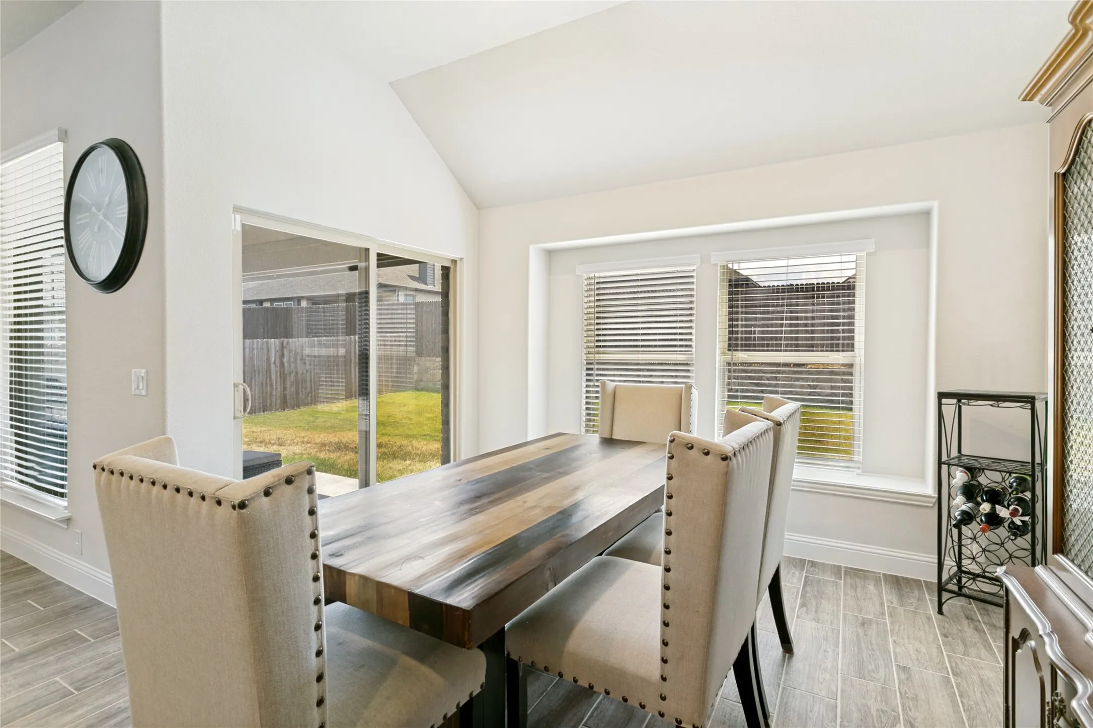 Single Family Residence For Sale in Johnson County , 1007 Creekhaven Lane, Mansfield, Texas 76063, 3 Bedroom, 3 Bathroom, 2 Garage spaces, 2,622 Sqft, built in 2022, mls#21374642, Real Estate Agent in Mansfield, Homes For Sale in Johnson county, Homes For Sale in Mansfield, Realtor in Mansfield Texas, Real Estate Brokerage Independent Realty Texas, Luminita Cordes Realtor