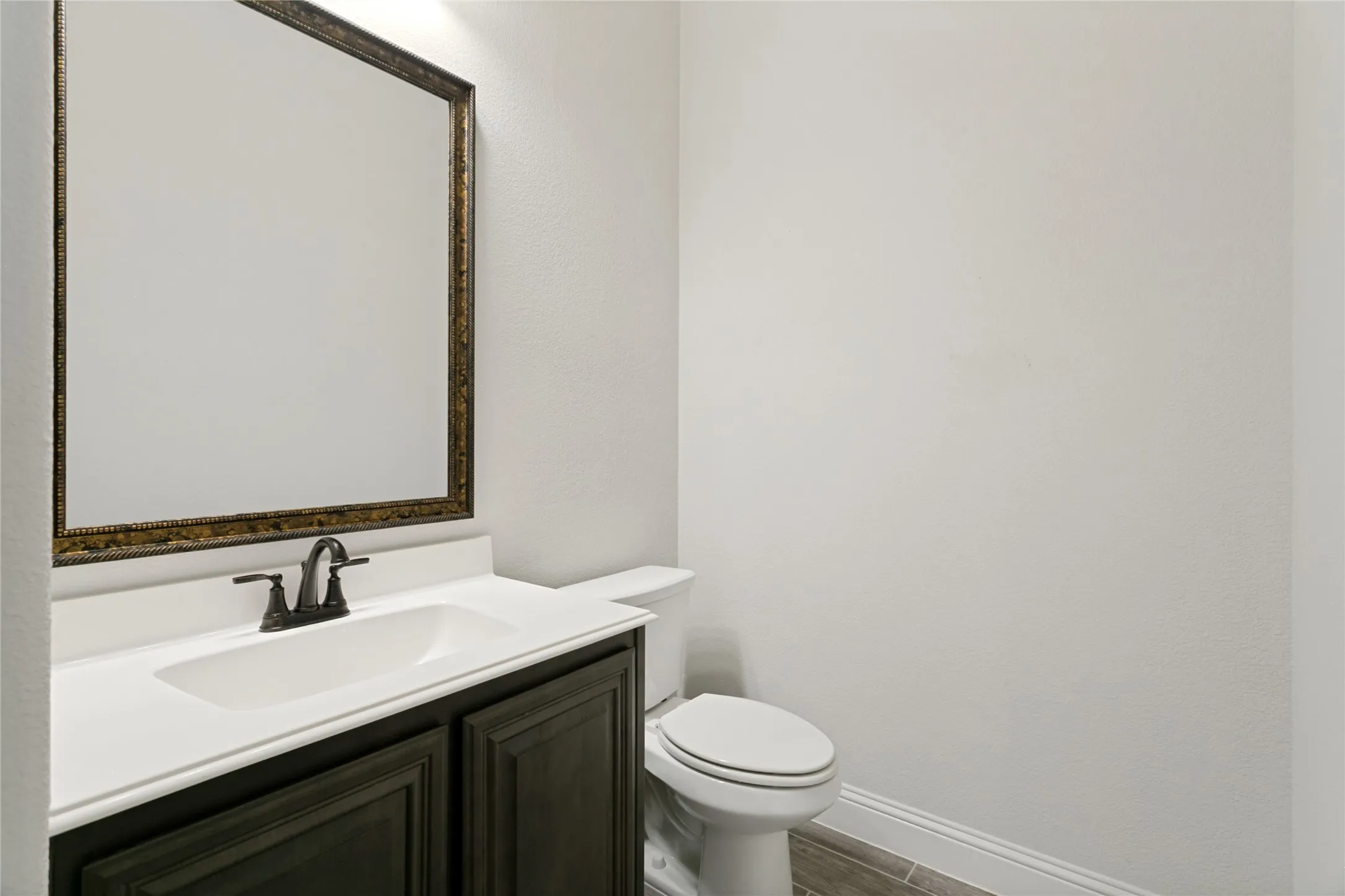 Single Family Residence For Sale in Johnson County , 1007 Creekhaven Lane, Mansfield, Texas 76063, 3 Bedroom, 3 Bathroom, 2 Garage spaces, 2,622 Sqft, built in 2022, mls#21374642, Real Estate Agent in Mansfield, Homes For Sale in Johnson county, Homes For Sale in Mansfield, Realtor in Mansfield Texas, Real Estate Brokerage Independent Realty Texas, Luminita Cordes Realtor