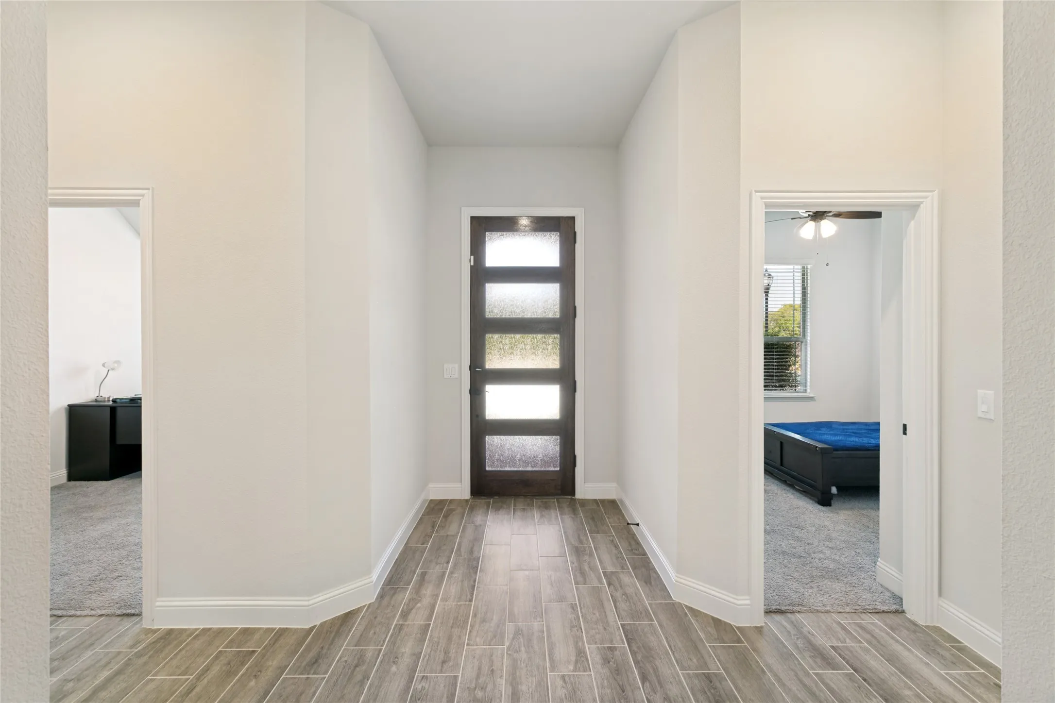 Single Family Residence For Sale in Johnson County , 1007 Creekhaven Lane, Mansfield, Texas 76063, 3 Bedroom, 3 Bathroom, 2 Garage spaces, 2,622 Sqft, built in 2022, mls#21374642, Real Estate Agent in Mansfield, Homes For Sale in Johnson county, Homes For Sale in Mansfield, Realtor in Mansfield Texas, Real Estate Brokerage Independent Realty Texas, Luminita Cordes Realtor