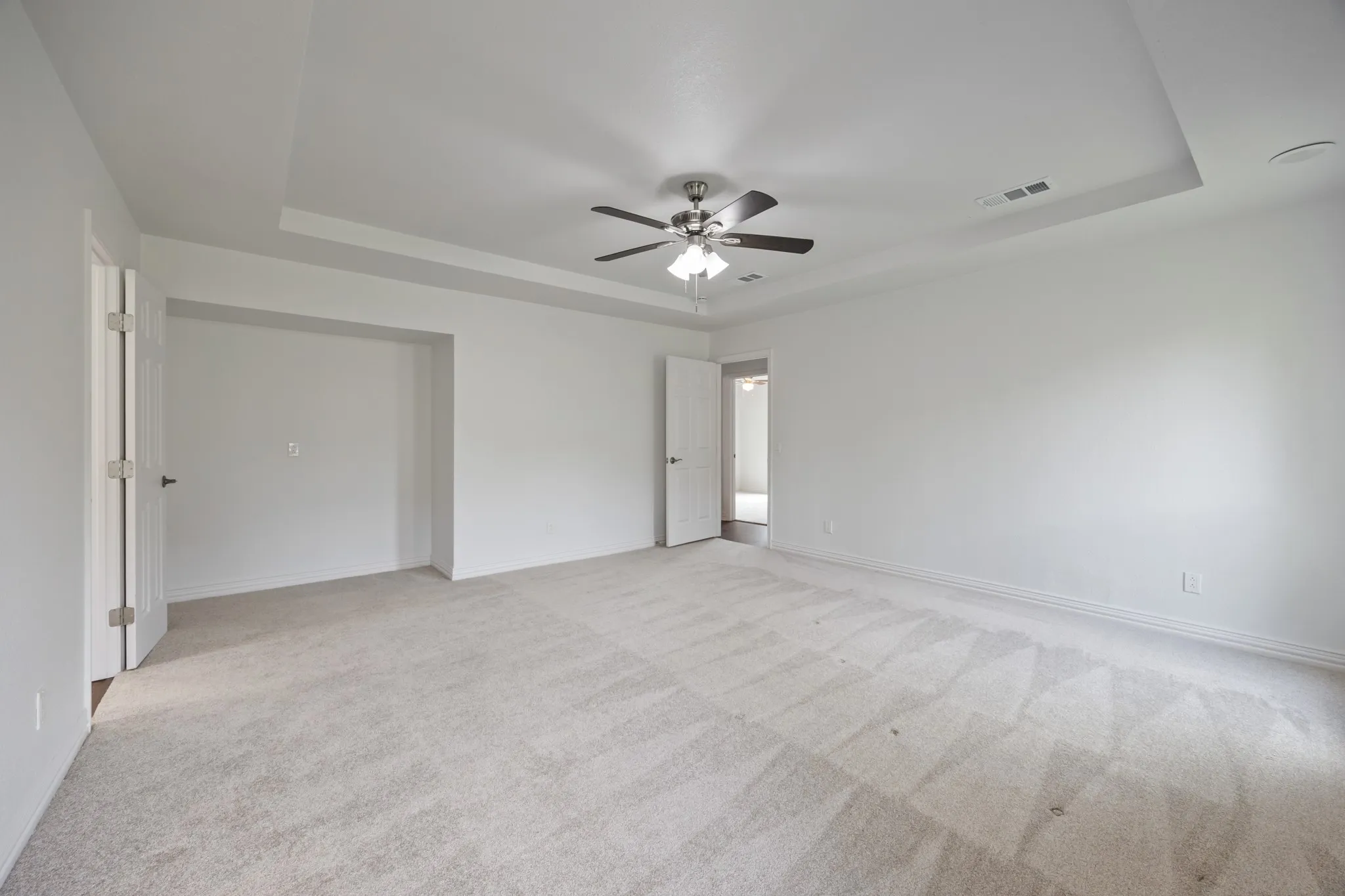 Single Family Residence For Rent in Collin County , 3300 Bandolino Lane, Plano, Texas 75023, 4 Bedroom, 3 Bathroom, 2 Garage spaces, 2,626 Sqft, built in 1976, mls#21374648, Real Estate Agent in Plano, Homes For Rent in Collin county, Homes For Rent in Plano, Realtor in Plano Texas, Real Estate Brokerage Independent Realty Texas, Luminita Cordes Realtor