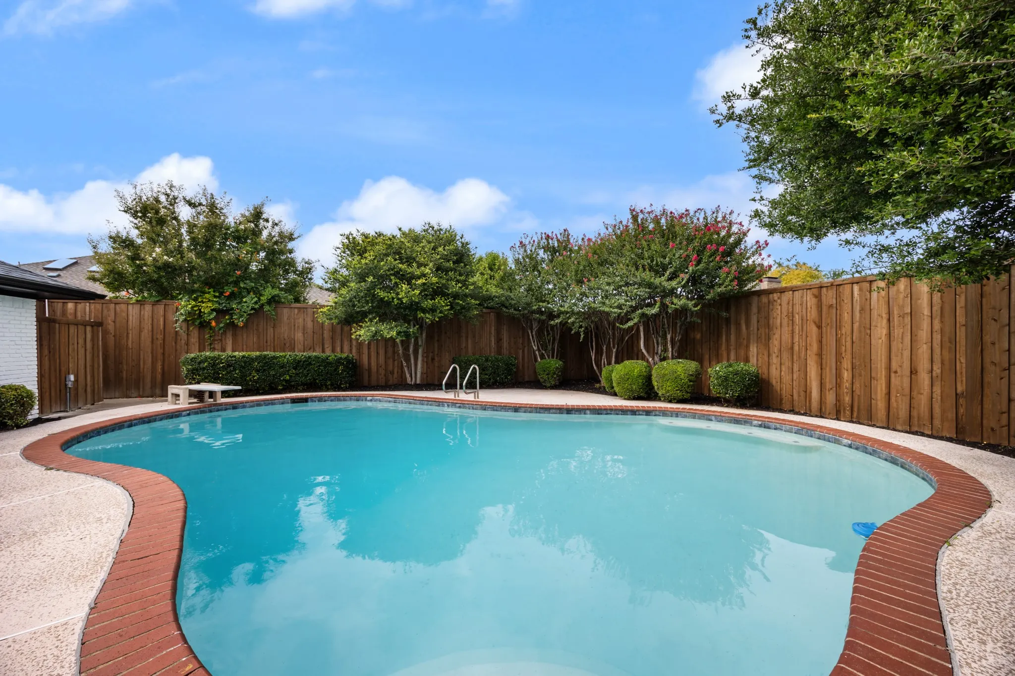 Single Family Residence For Rent in Collin County , 3300 Bandolino Lane, Plano, Texas 75023, 4 Bedroom, 3 Bathroom, 2 Garage spaces, 2,626 Sqft, built in 1976, mls#21374648, Real Estate Agent in Plano, Homes For Rent in Collin county, Homes For Rent in Plano, Realtor in Plano Texas, Real Estate Brokerage Independent Realty Texas, Luminita Cordes Realtor
