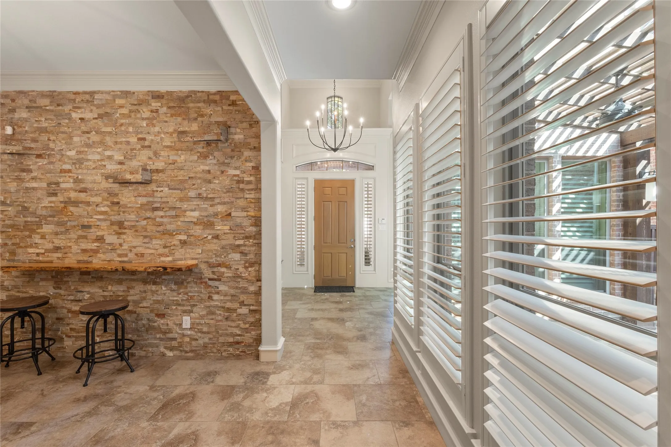 Gorgeous new chandeleirs- blk and gold accents enhance the Enty with 2 story high ceilings and