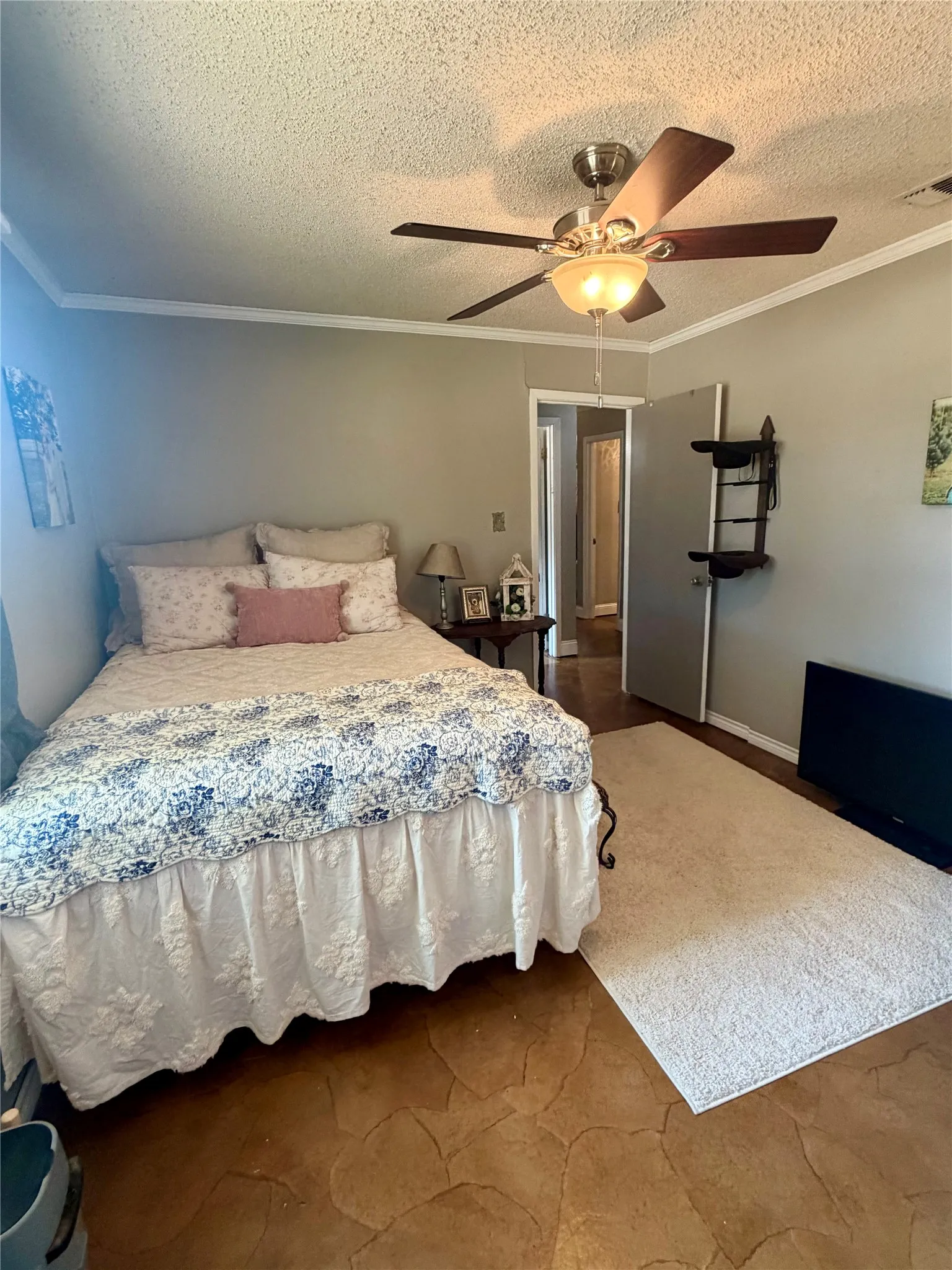 Single Family Residence For Sale in Wood County , 100 Nell Lane, Yantis, Texas 75497, 3 Bedroom, 2 Bathroom, Garage spaces, 1,919 Sqft, built in 1988, mls#21371528, Real Estate Agent in Yantis, Homes For Sale in Wood county, Homes For Sale in Yantis, Realtor in Yantis Texas, Real Estate Brokerage Independent Realty Texas, Luminita Cordes Realtor