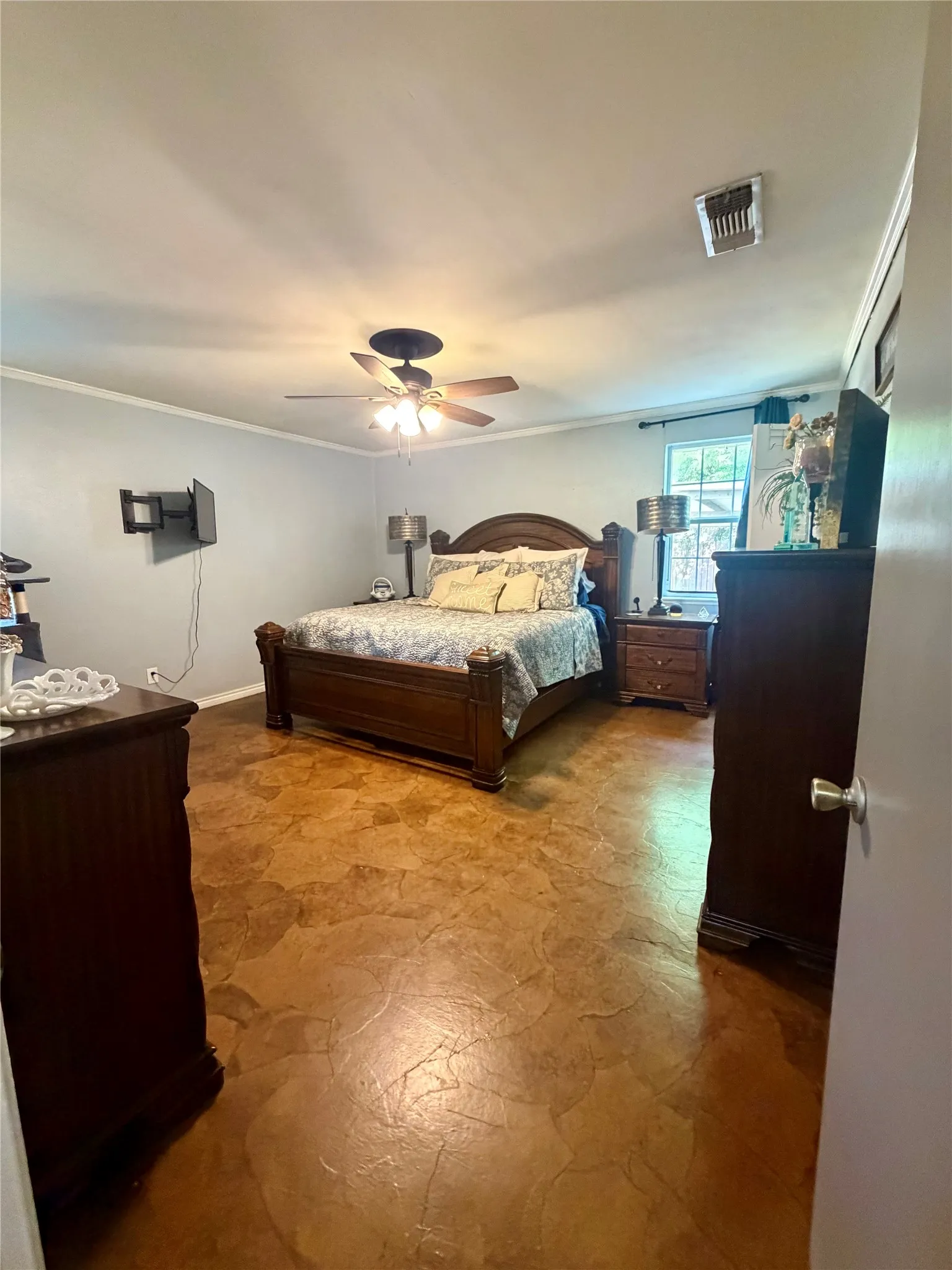 Single Family Residence For Sale in Wood County , 100 Nell Lane, Yantis, Texas 75497, 3 Bedroom, 2 Bathroom, Garage spaces, 1,919 Sqft, built in 1988, mls#21371528, Real Estate Agent in Yantis, Homes For Sale in Wood county, Homes For Sale in Yantis, Realtor in Yantis Texas, Real Estate Brokerage Independent Realty Texas, Luminita Cordes Realtor