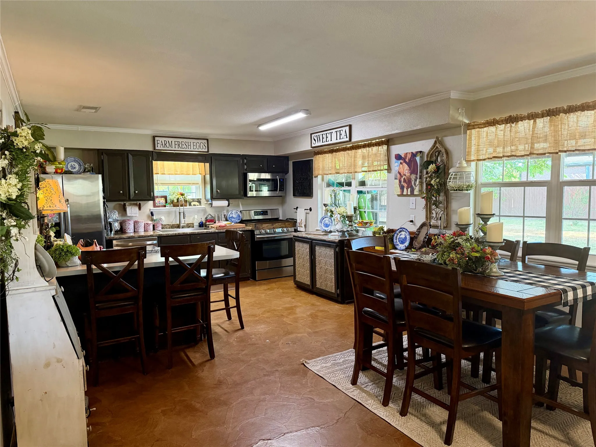 Single Family Residence For Sale in Wood County , 100 Nell Lane, Yantis, Texas 75497, 3 Bedroom, 2 Bathroom, Garage spaces, 1,919 Sqft, built in 1988, mls#21371528, Real Estate Agent in Yantis, Homes For Sale in Wood county, Homes For Sale in Yantis, Realtor in Yantis Texas, Real Estate Brokerage Independent Realty Texas, Luminita Cordes Realtor