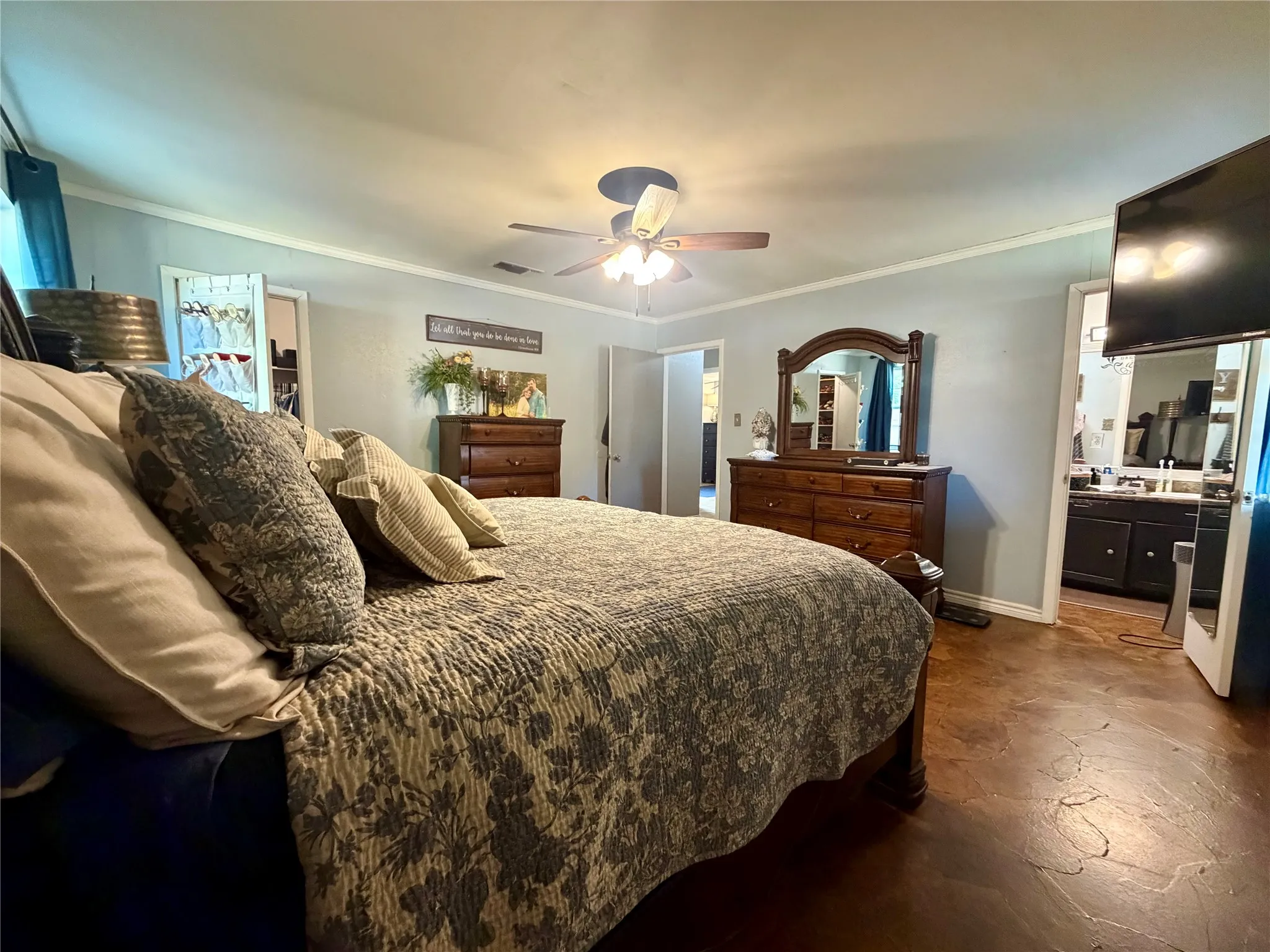 Single Family Residence For Sale in Wood County , 100 Nell Lane, Yantis, Texas 75497, 3 Bedroom, 2 Bathroom, Garage spaces, 1,919 Sqft, built in 1988, mls#21371528, Real Estate Agent in Yantis, Homes For Sale in Wood county, Homes For Sale in Yantis, Realtor in Yantis Texas, Real Estate Brokerage Independent Realty Texas, Luminita Cordes Realtor