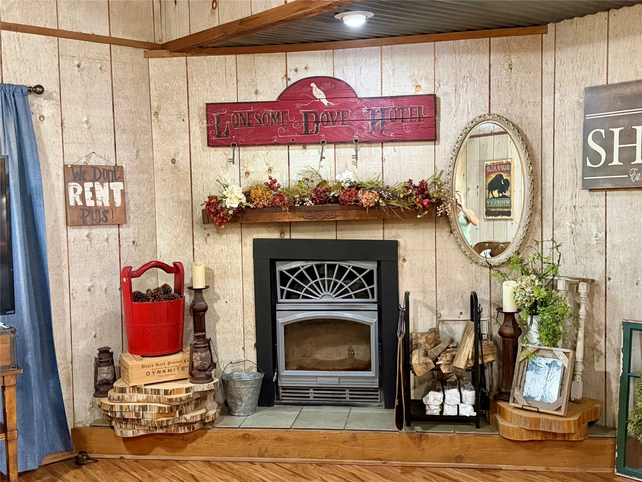 Single Family Residence For Sale in Wood County , 100 Nell Lane, Yantis, Texas 75497, 3 Bedroom, 2 Bathroom, Garage spaces, 1,919 Sqft, built in 1988, mls#21371528, Real Estate Agent in Yantis, Homes For Sale in Wood county, Homes For Sale in Yantis, Realtor in Yantis Texas, Real Estate Brokerage Independent Realty Texas, Luminita Cordes Realtor
