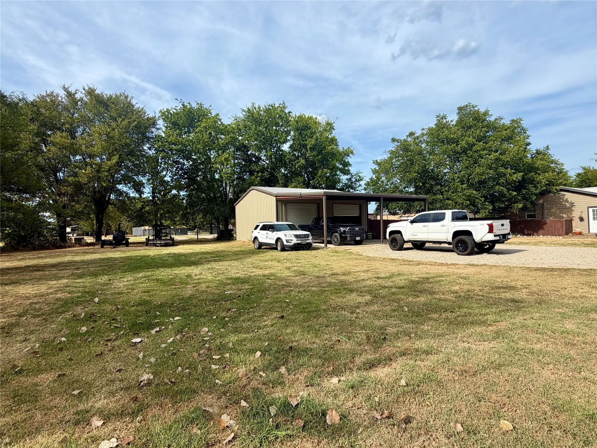 Single Family Residence For Sale in Wood County , 100 Nell Lane, Yantis, Texas 75497, 3 Bedroom, 2 Bathroom, Garage spaces, 1,919 Sqft, built in 1988, mls#21371528, Real Estate Agent in Yantis, Homes For Sale in Wood county, Homes For Sale in Yantis, Realtor in Yantis Texas, Real Estate Brokerage Independent Realty Texas, Luminita Cordes Realtor