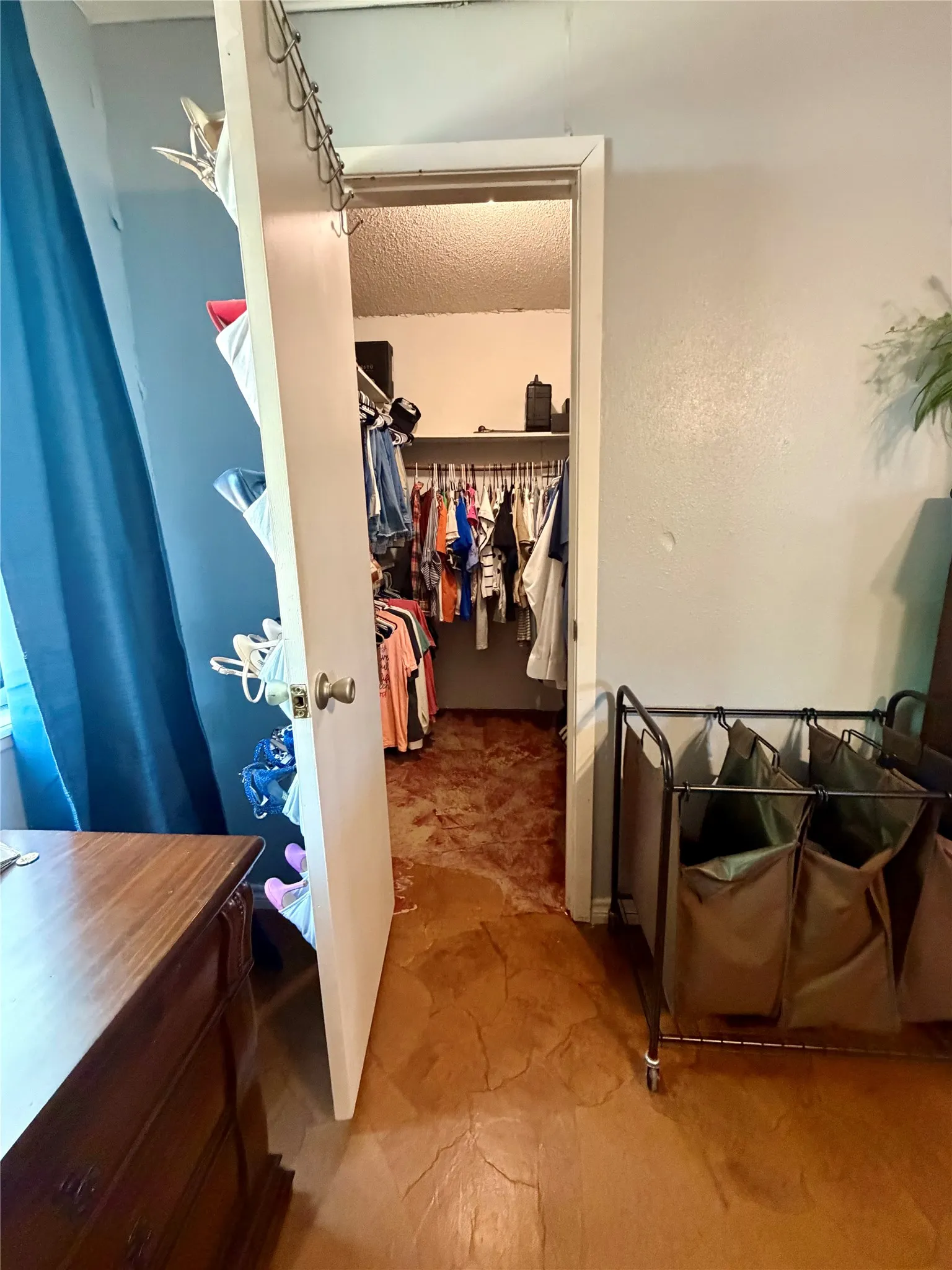 Single Family Residence For Sale in Wood County , 100 Nell Lane, Yantis, Texas 75497, 3 Bedroom, 2 Bathroom, Garage spaces, 1,919 Sqft, built in 1988, mls#21371528, Real Estate Agent in Yantis, Homes For Sale in Wood county, Homes For Sale in Yantis, Realtor in Yantis Texas, Real Estate Brokerage Independent Realty Texas, Luminita Cordes Realtor
