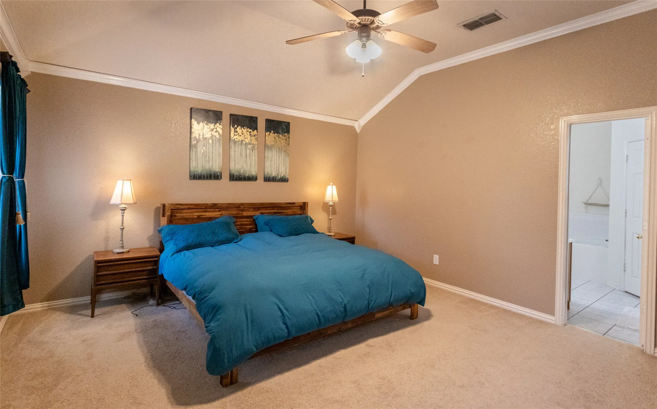 Single Family Residence For Sale in Tarrant County , 557 Willowview Drive, Saginaw, Texas 76179, 3 Bedroom, 2 Bathroom, 2 Garage spaces, 1,880 Sqft, built in 2002, mls#21374237, Real Estate Agent in Saginaw, Homes For Sale in Tarrant county, Homes For Sale in Saginaw, Realtor in Saginaw Texas, Real Estate Brokerage Independent Realty Texas, Luminita Cordes Realtor