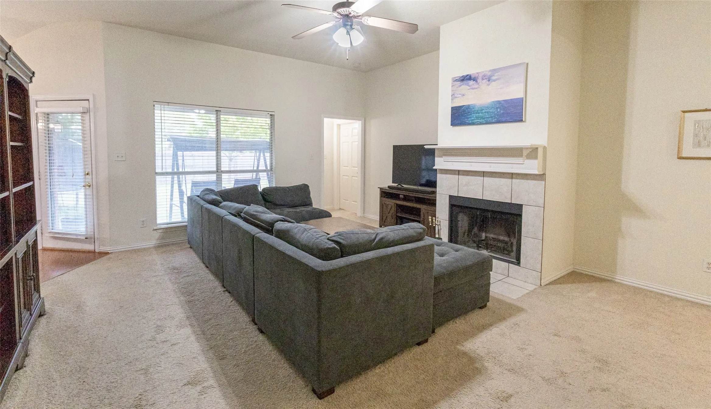 Single Family Residence For Sale in Tarrant County , 557 Willowview Drive, Saginaw, Texas 76179, 3 Bedroom, 2 Bathroom, 2 Garage spaces, 1,880 Sqft, built in 2002, mls#21374237, Real Estate Agent in Saginaw, Homes For Sale in Tarrant county, Homes For Sale in Saginaw, Realtor in Saginaw Texas, Real Estate Brokerage Independent Realty Texas, Luminita Cordes Realtor