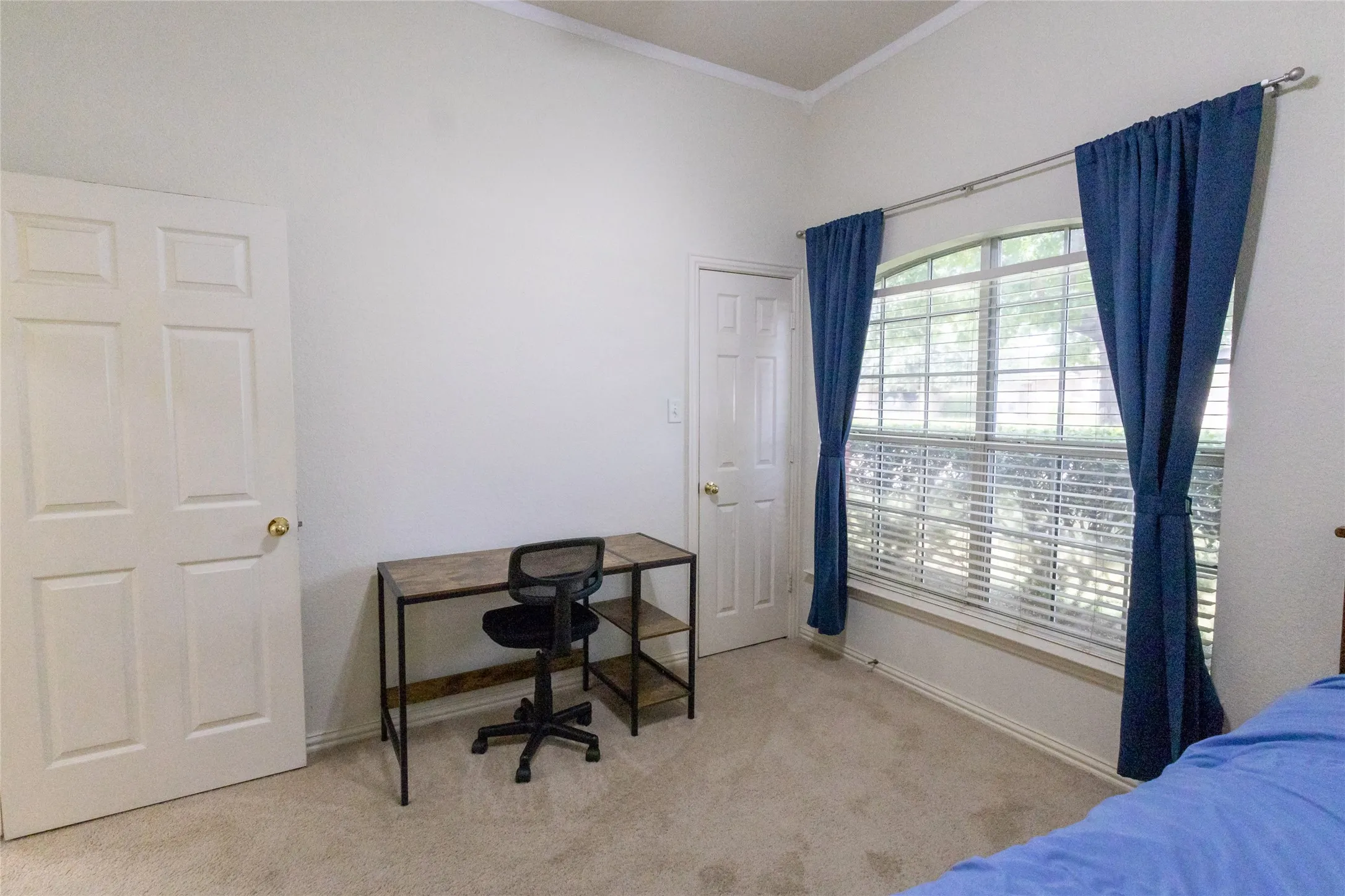 Single Family Residence For Sale in Tarrant County , 557 Willowview Drive, Saginaw, Texas 76179, 3 Bedroom, 2 Bathroom, 2 Garage spaces, 1,880 Sqft, built in 2002, mls#21374237, Real Estate Agent in Saginaw, Homes For Sale in Tarrant county, Homes For Sale in Saginaw, Realtor in Saginaw Texas, Real Estate Brokerage Independent Realty Texas, Luminita Cordes Realtor