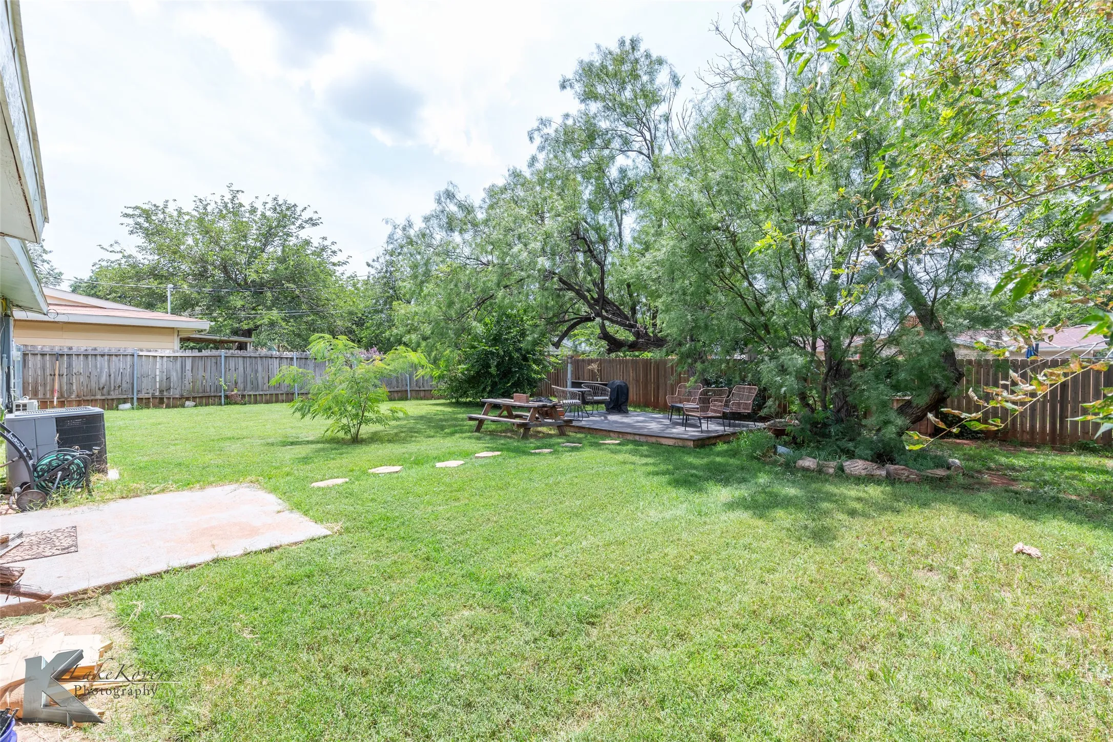 Single Family Residence For Rent in Taylor County , 1430 Westview Drive, Abilene, Texas 79603, 3 Bedroom, 2 Bathroom, 1 Garage spaces, 1,161 Sqft, built in 1956, mls#21372161, Real Estate Agent in Abilene, Homes For Rent in Taylor county, Homes For Rent in Abilene, Realtor in Abilene Texas, Real Estate Brokerage Independent Realty Texas, Luminita Cordes Realtor