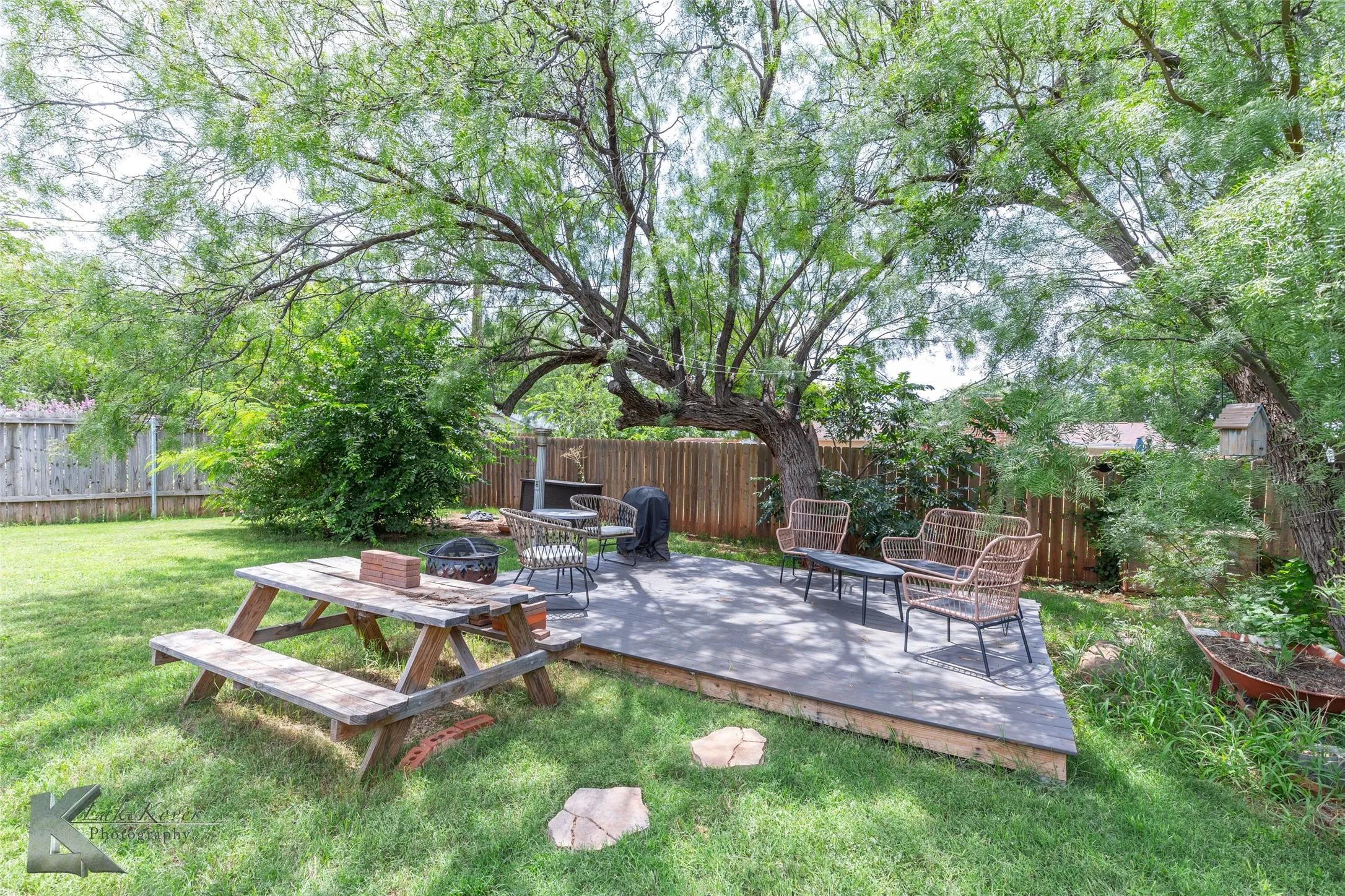 Single Family Residence For Rent in Taylor County , 1430 Westview Drive, Abilene, Texas 79603, 3 Bedroom, 2 Bathroom, 1 Garage spaces, 1,161 Sqft, built in 1956, mls#21372161, Real Estate Agent in Abilene, Homes For Rent in Taylor county, Homes For Rent in Abilene, Realtor in Abilene Texas, Real Estate Brokerage Independent Realty Texas, Luminita Cordes Realtor