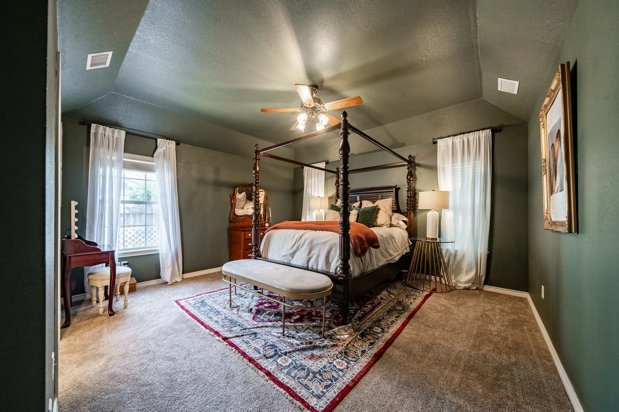 Single Family Residence For Sale in Taylor County , 1701 Smith Drive, Abilene, Texas 79601, 3 Bedroom, 2 Bathroom, 2 Garage spaces, 1,815 Sqft, built in 2001, mls#21373541, Real Estate Agent in Abilene, Homes For Sale in Taylor county, Homes For Sale in Abilene, Realtor in Abilene Texas, Real Estate Brokerage Independent Realty Texas, Luminita Cordes Realtor