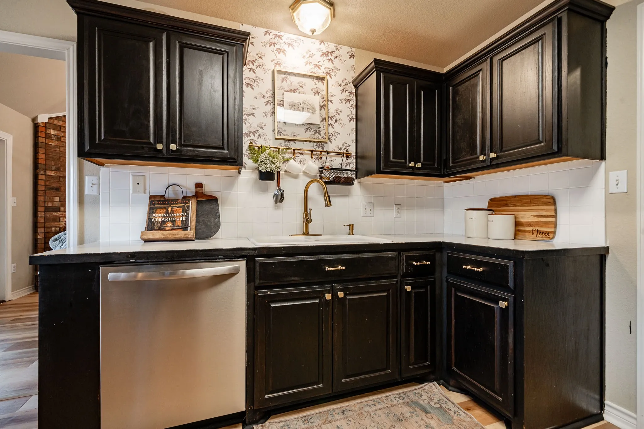 Single Family Residence For Sale in Taylor County , 1701 Smith Drive, Abilene, Texas 79601, 3 Bedroom, 2 Bathroom, 2 Garage spaces, 1,815 Sqft, built in 2001, mls#21373541, Real Estate Agent in Abilene, Homes For Sale in Taylor county, Homes For Sale in Abilene, Realtor in Abilene Texas, Real Estate Brokerage Independent Realty Texas, Luminita Cordes Realtor