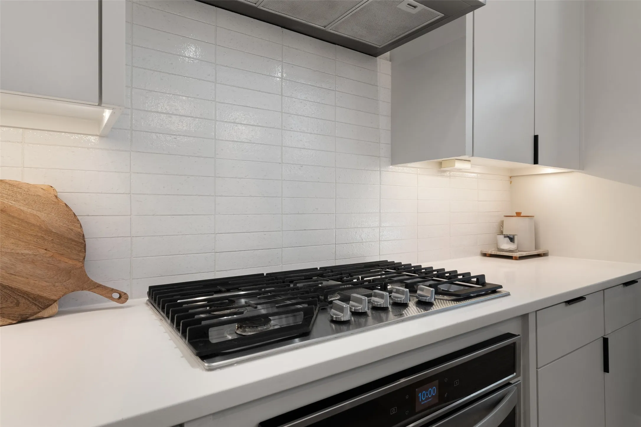 Single Family Residence For Rent in Dallas County , 2513 N Winnetka Avenue, Dallas, Texas 75212, 3 Bedroom, 3 Bathroom, 2 Garage spaces, 2,054 Sqft, built in 2022, mls#21374403, Real Estate Agent in Dallas, Homes For Rent in Dallas county, Homes For Rent in Dallas, Realtor in Dallas Texas, Real Estate Brokerage Independent Realty Texas, Luminita Cordes Realtor