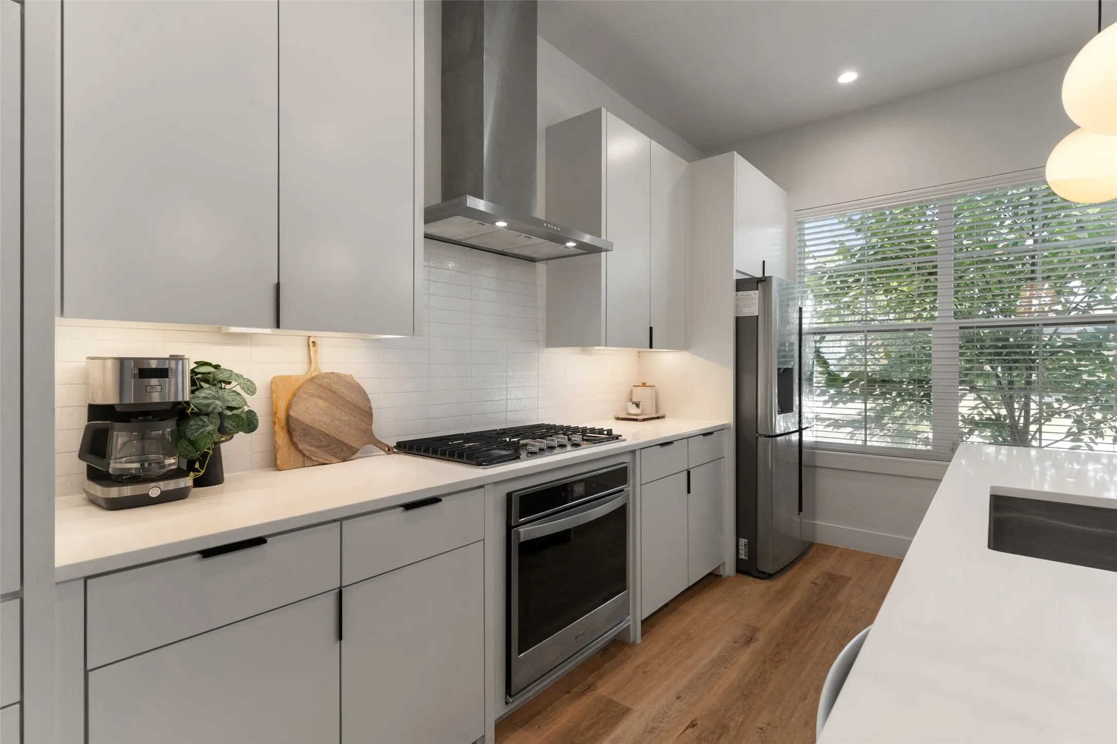 Single Family Residence For Rent in Dallas County , 2513 N Winnetka Avenue, Dallas, Texas 75212, 3 Bedroom, 3 Bathroom, 2 Garage spaces, 2,054 Sqft, built in 2022, mls#21374403, Real Estate Agent in Dallas, Homes For Rent in Dallas county, Homes For Rent in Dallas, Realtor in Dallas Texas, Real Estate Brokerage Independent Realty Texas, Luminita Cordes Realtor