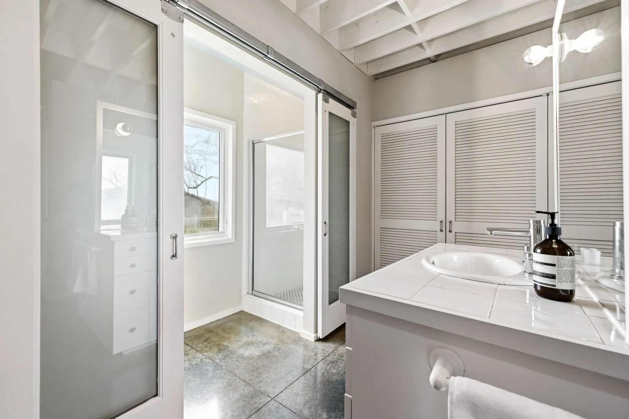 Single Family Residence For Sale in Denton County , 2436 Big Sky Trail, Ponder, Texas 76259, 3 Bedroom, 3 Bathroom, Garage spaces, 2,113 Sqft, built in 1999, mls#21374663, Real Estate Agent in Ponder, Homes For Sale in Denton county, Homes For Sale in Ponder, Realtor in Ponder Texas, Real Estate Brokerage Independent Realty Texas, Luminita Cordes Realtor