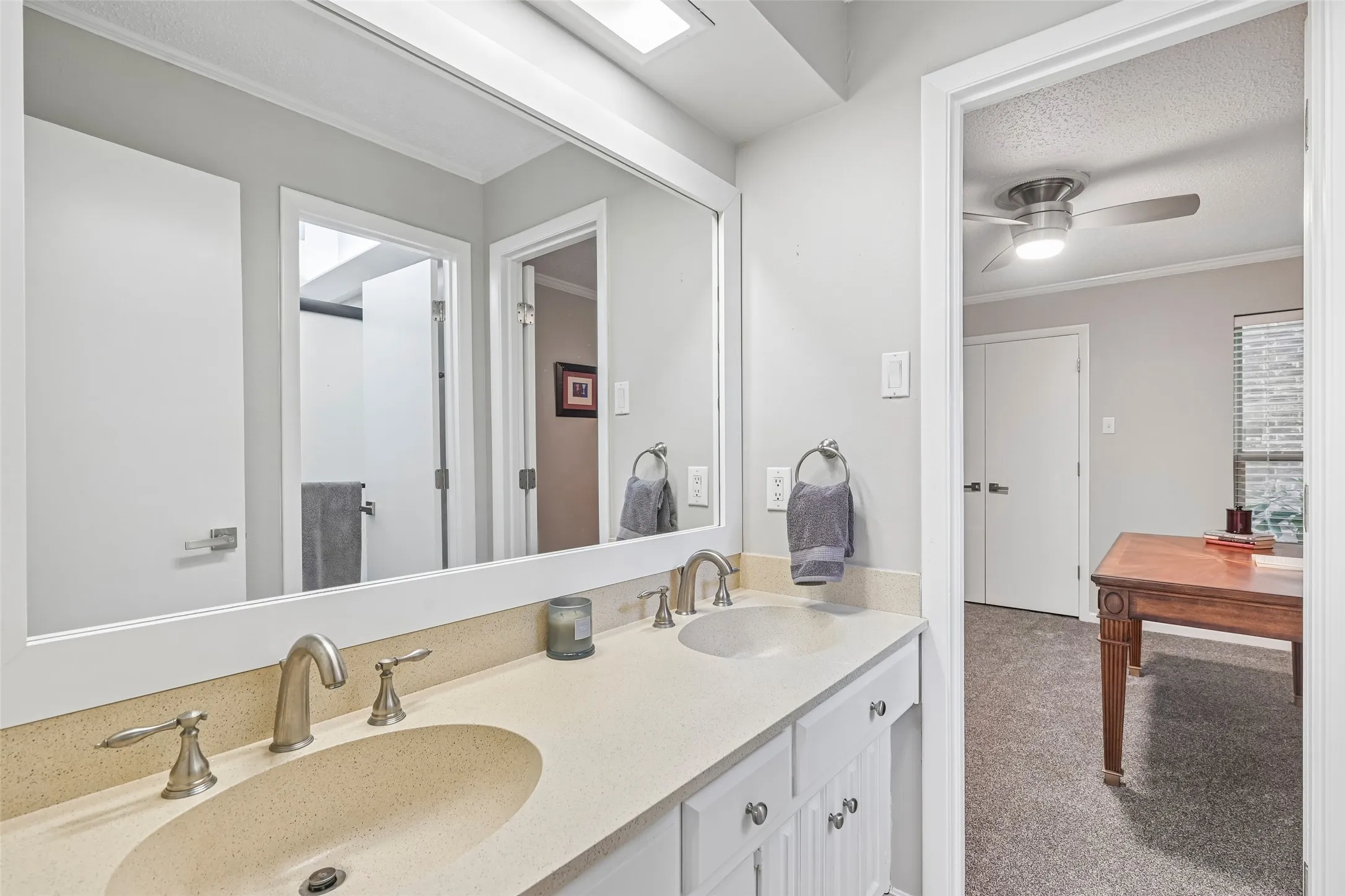 Single Family Residence For Sale in Collin County , 4203 Cobblers Lane, Dallas, Texas 75287, 4 Bedroom, 4 Bathroom, 2 Garage spaces, 3,110 Sqft, built in 1981, mls#21367664, Real Estate Agent in Dallas, Homes For Sale in Collin county, Homes For Sale in Dallas, Realtor in Dallas Texas, Real Estate Brokerage Independent Realty Texas, Luminita Cordes Realtor