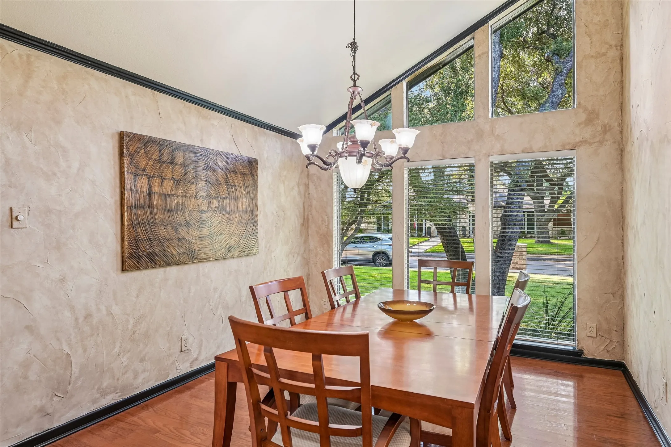 Single Family Residence For Sale in Collin County , 4203 Cobblers Lane, Dallas, Texas 75287, 4 Bedroom, 4 Bathroom, 2 Garage spaces, 3,110 Sqft, built in 1981, mls#21367664, Real Estate Agent in Dallas, Homes For Sale in Collin county, Homes For Sale in Dallas, Realtor in Dallas Texas, Real Estate Brokerage Independent Realty Texas, Luminita Cordes Realtor