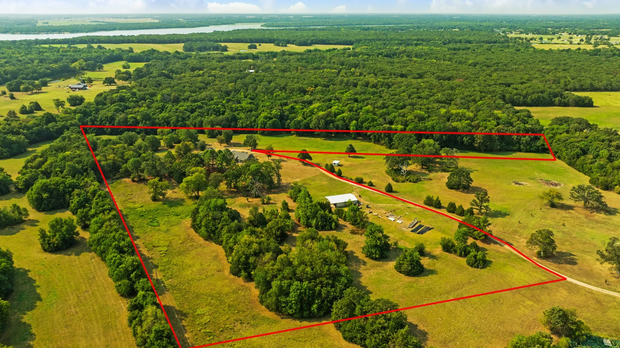 Single Family Residence For Sale in Lamar County , 3689 Farm Road 1499, Paris, Texas 75460, 5 Bedroom, 4 Bathroom, Garage spaces, 5,964 Sqft, built in 0, mls#21371766, Real Estate Agent in Paris, Homes For Sale in Lamar county, Homes For Sale in Paris, Realtor in Paris Texas, Real Estate Brokerage Independent Realty Texas, Luminita Cordes Realtor