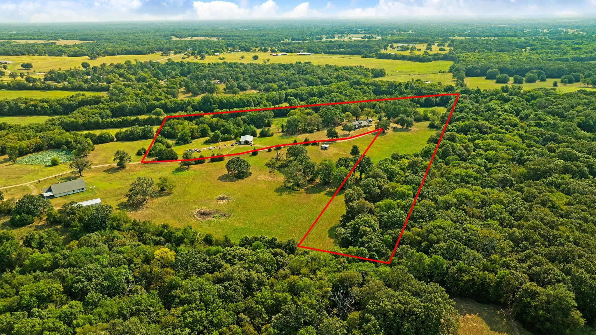 Single Family Residence For Sale in Lamar County , 3689 Farm Road 1499, Paris, Texas 75460, 5 Bedroom, 4 Bathroom, Garage spaces, 5,964 Sqft, built in 0, mls#21371766, Real Estate Agent in Paris, Homes For Sale in Lamar county, Homes For Sale in Paris, Realtor in Paris Texas, Real Estate Brokerage Independent Realty Texas, Luminita Cordes Realtor