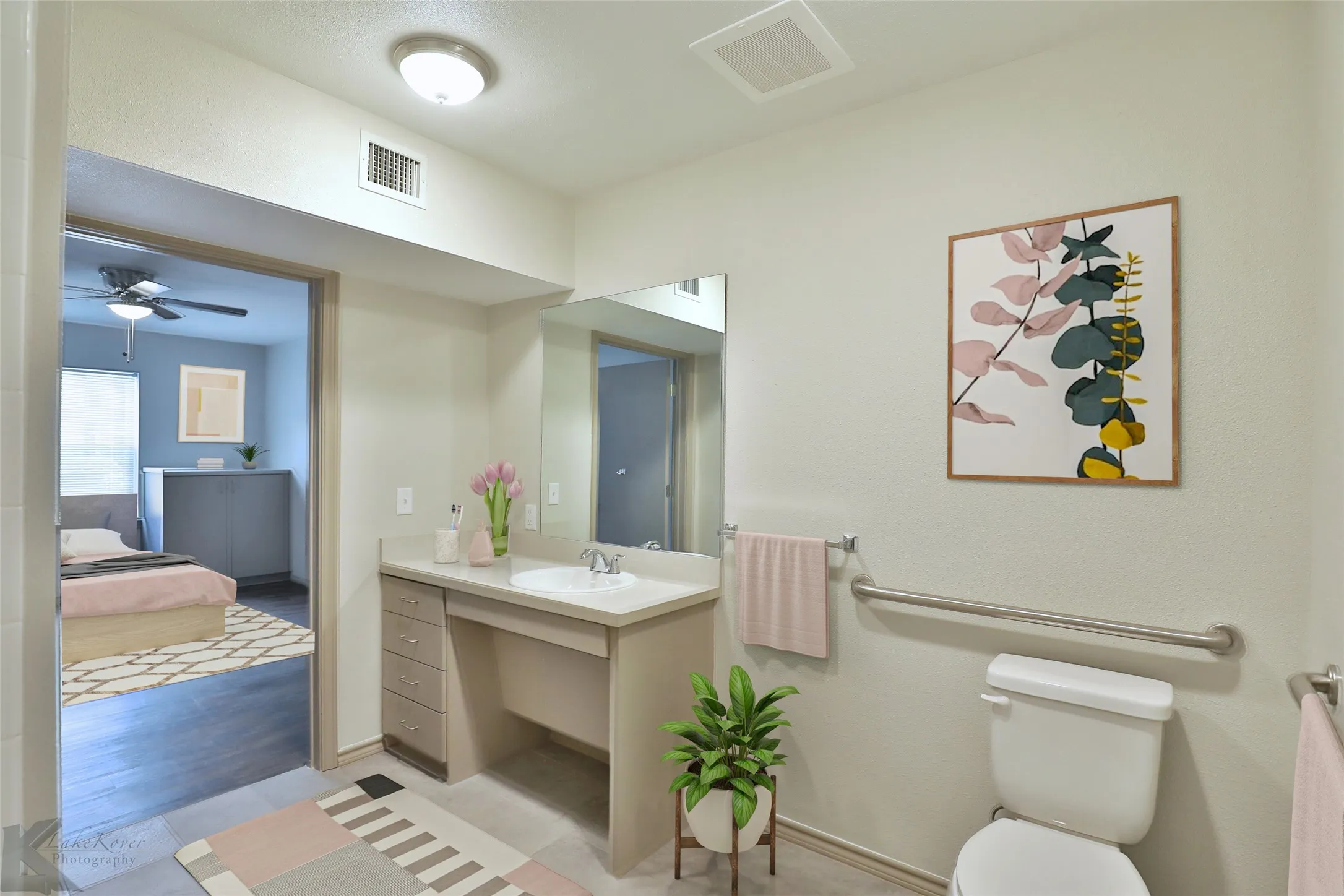 Apartment For Rent in Taylor County , 2800 Sayles Boulevard 02 A, Abilene, Texas 79605, 2 Bedroom, 1 Bathroom, Garage spaces, 975 Sqft, built in 1966, mls#21374673, Real Estate Agent in Abilene, Homes For Rent in Taylor county, Homes For Rent in Abilene, Realtor in Abilene Texas, Real Estate Brokerage Independent Realty Texas, Luminita Cordes Realtor