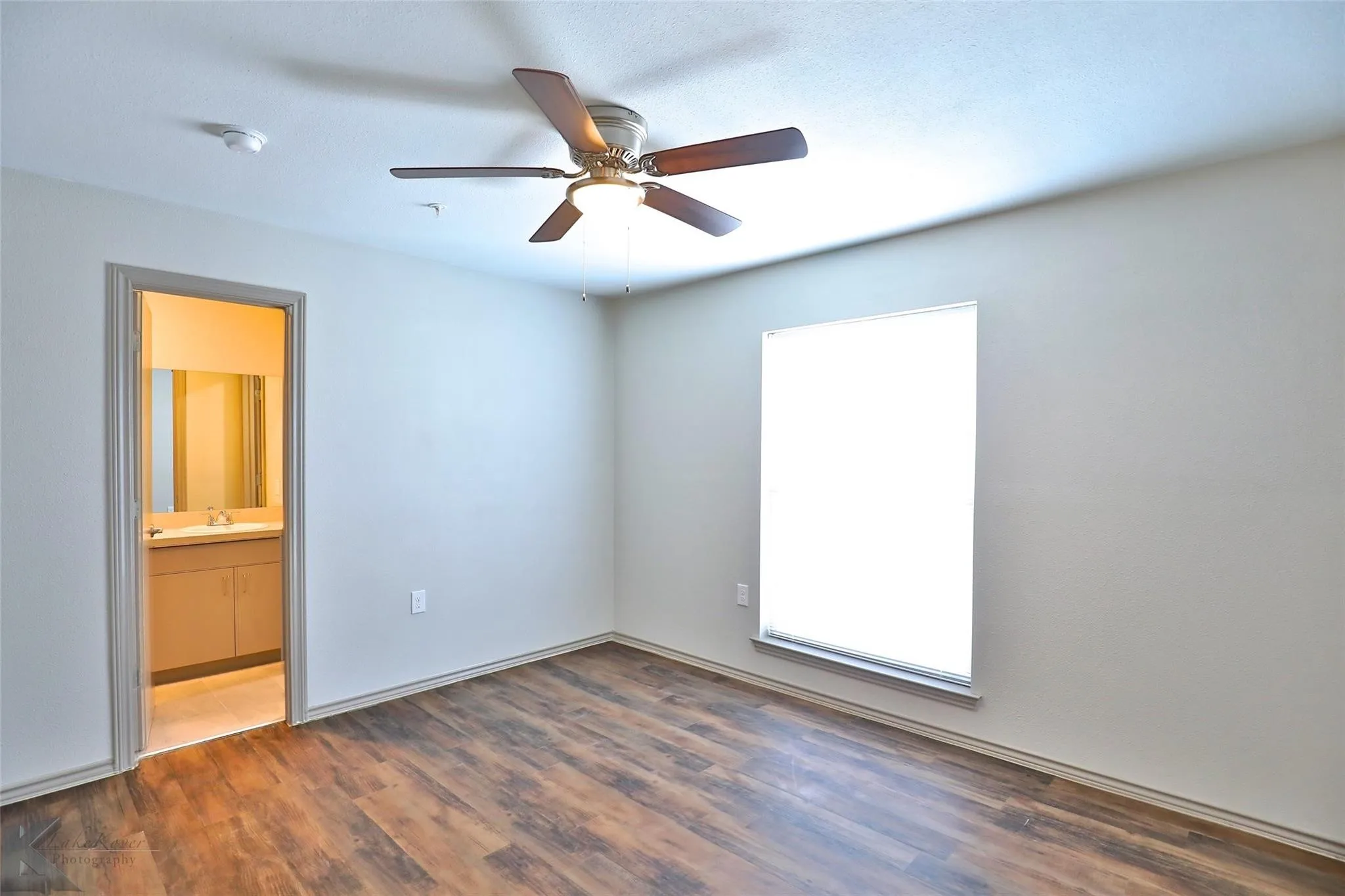 Apartment For Rent in Taylor County , 2800 Sayles Boulevard 02 A, Abilene, Texas 79605, 2 Bedroom, 1 Bathroom, Garage spaces, 975 Sqft, built in 1966, mls#21374673, Real Estate Agent in Abilene, Homes For Rent in Taylor county, Homes For Rent in Abilene, Realtor in Abilene Texas, Real Estate Brokerage Independent Realty Texas, Luminita Cordes Realtor