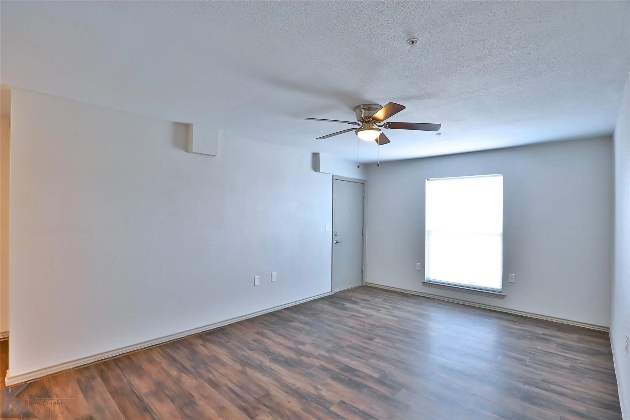 Apartment For Rent in Taylor County , 2800 Sayles Boulevard 02 A, Abilene, Texas 79605, 2 Bedroom, 1 Bathroom, Garage spaces, 975 Sqft, built in 1966, mls#21374673, Real Estate Agent in Abilene, Homes For Rent in Taylor county, Homes For Rent in Abilene, Realtor in Abilene Texas, Real Estate Brokerage Independent Realty Texas, Luminita Cordes Realtor