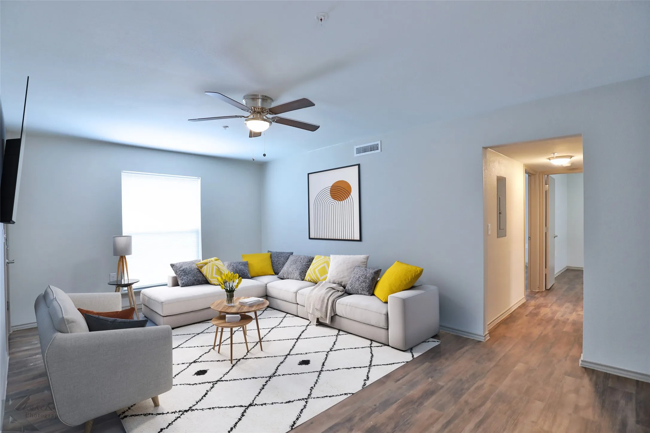 Apartment For Rent in Taylor County , 2800 Sayles Boulevard 02 A, Abilene, Texas 79605, 2 Bedroom, 1 Bathroom, Garage spaces, 975 Sqft, built in 1966, mls#21374673, Real Estate Agent in Abilene, Homes For Rent in Taylor county, Homes For Rent in Abilene, Realtor in Abilene Texas, Real Estate Brokerage Independent Realty Texas, Luminita Cordes Realtor