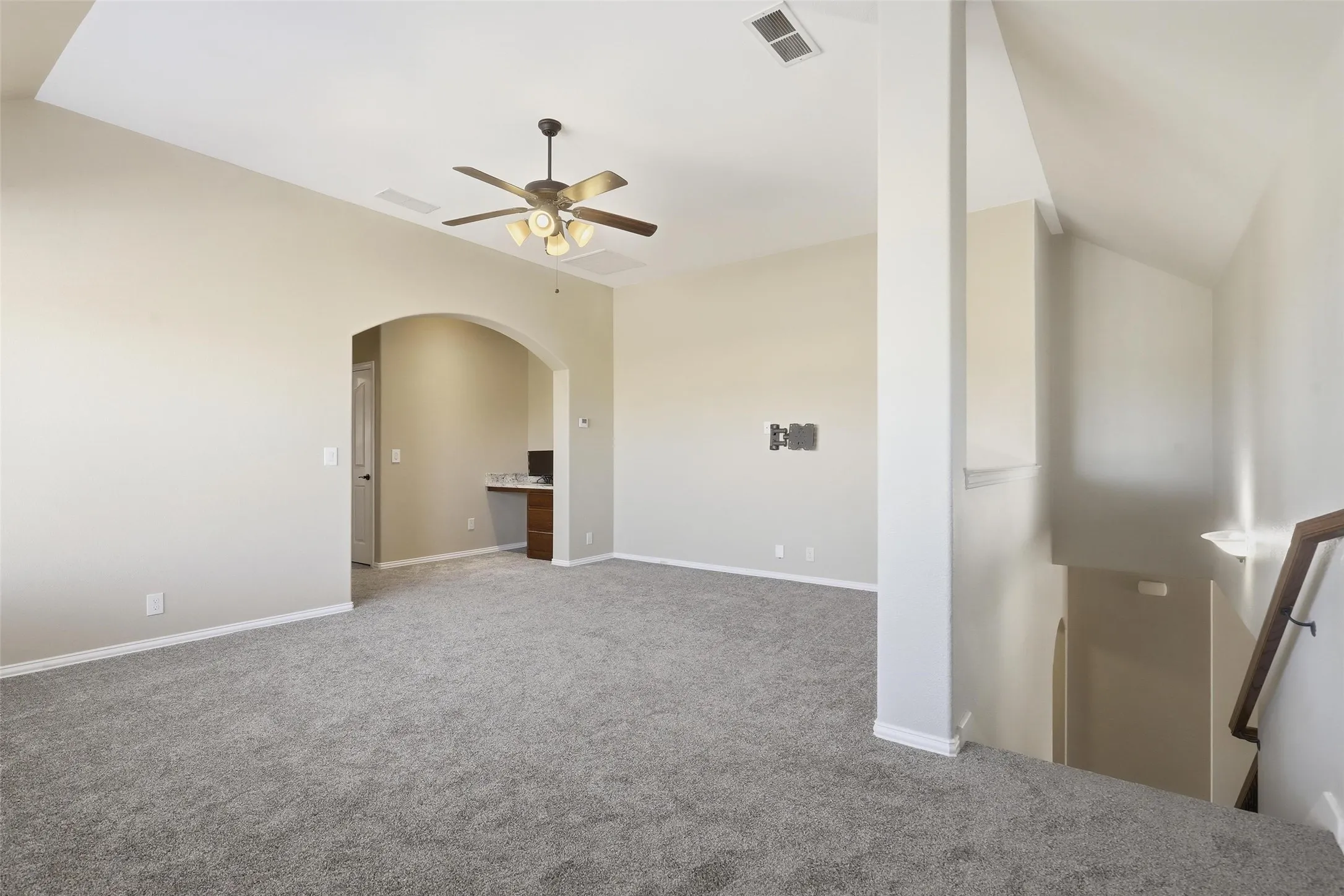 Single Family Residence For Sale in Tarrant County , 5224 Smokey Ridge Drive, Fort Worth, Texas 76123, 5 Bedroom, 3 Bathroom, 2 Garage spaces, 2,972 Sqft, built in 2012, mls#21374677, Real Estate Agent in Fort Worth, Homes For Sale in Tarrant county, Homes For Sale in Fort Worth, Realtor in Fort Worth Texas, Real Estate Brokerage Independent Realty Texas, Luminita Cordes Realtor