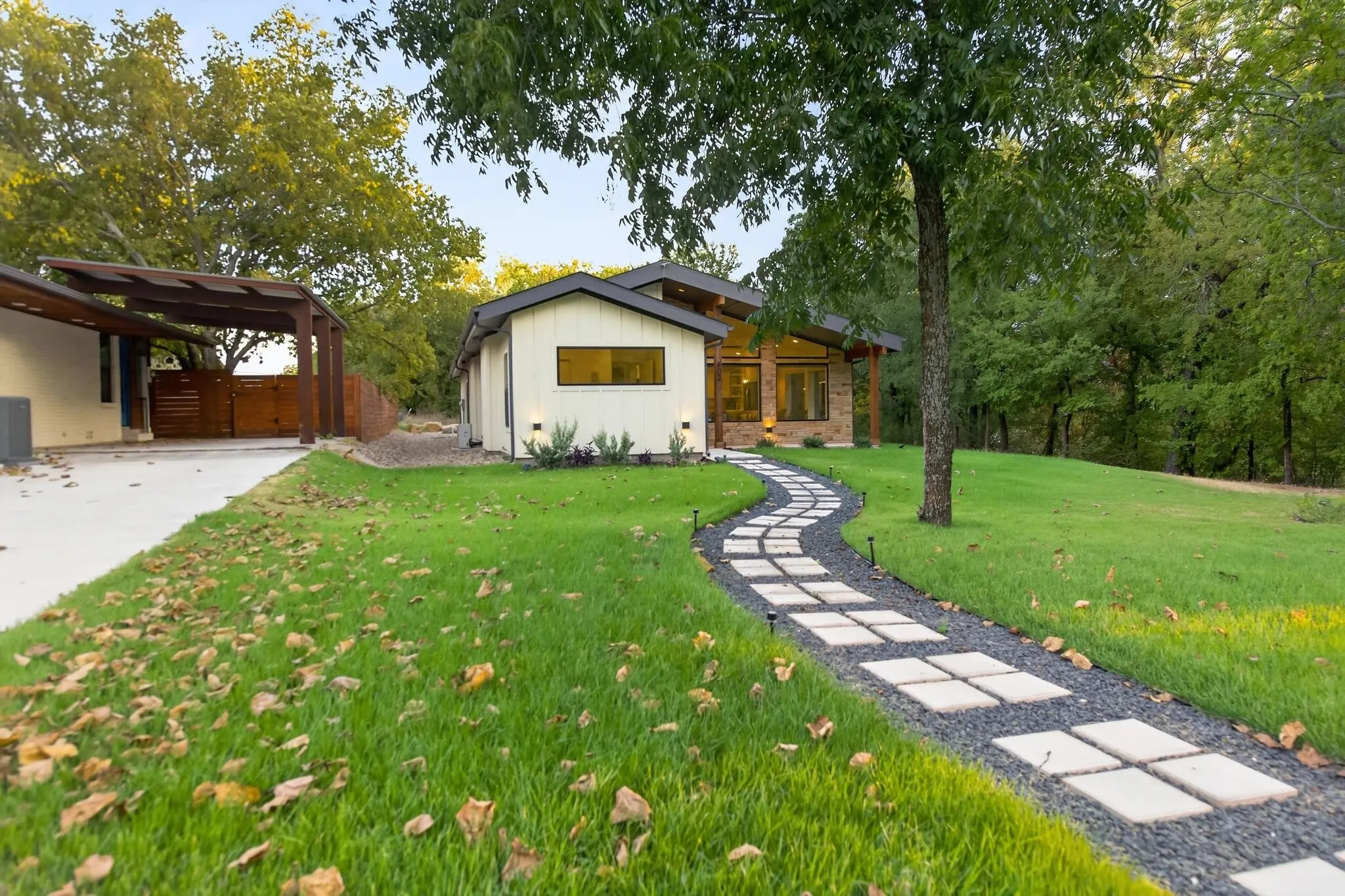 Single Family Residence For Sale in Wise County , 802 Stevens Street, Bridgeport, Texas 76426, 3 Bedroom, 2 Bathroom, 1 Garage spaces, 1,364 Sqft, built in 2024, mls#21374676, Real Estate Agent in Bridgeport, Homes For Sale in Wise county, Homes For Sale in Bridgeport, Realtor in Bridgeport Texas, Real Estate Brokerage Independent Realty Texas, Luminita Cordes Realtor