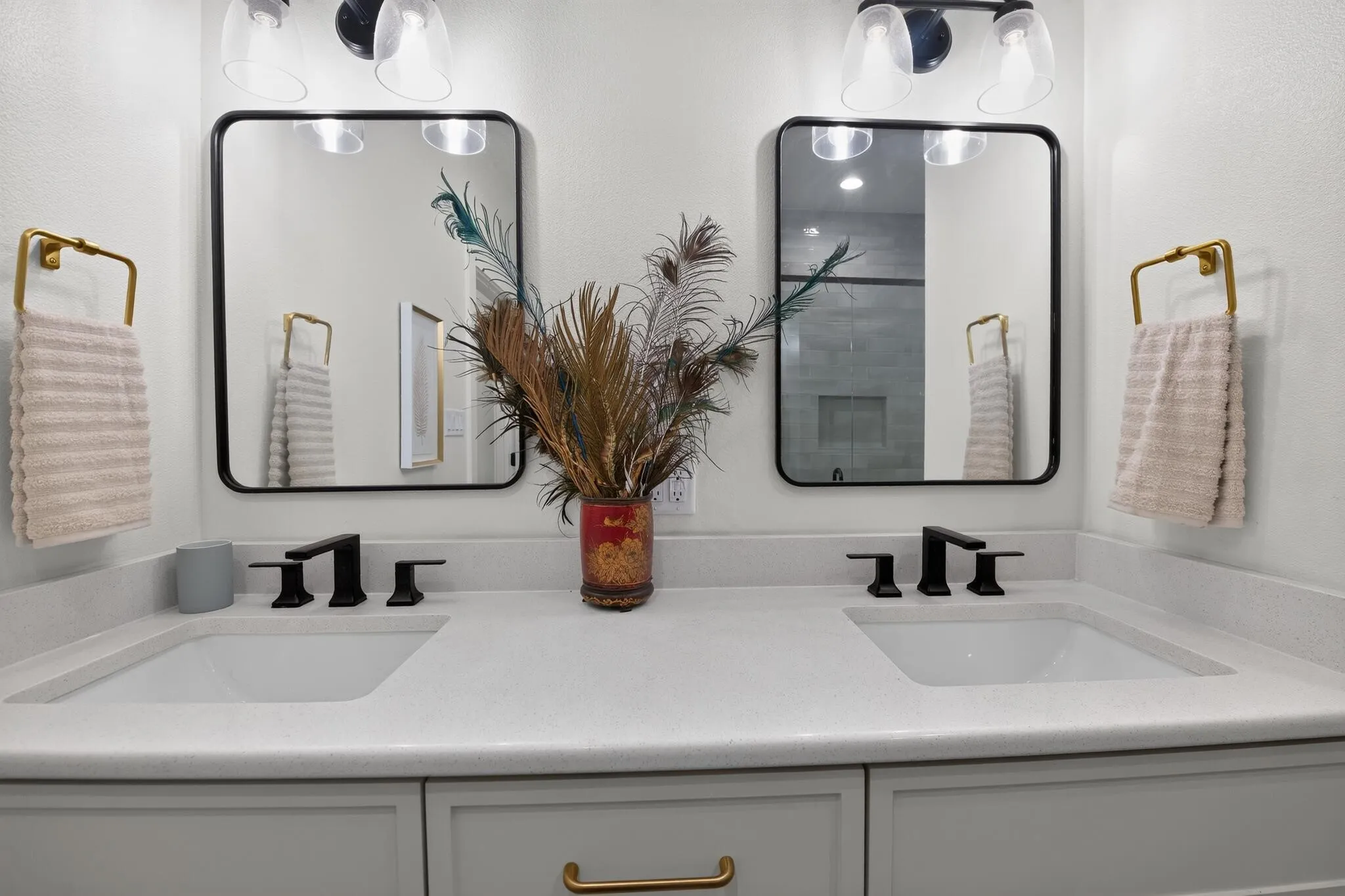 Single Family Residence For Sale in Wise County , 802 Stevens Street, Bridgeport, Texas 76426, 3 Bedroom, 2 Bathroom, 1 Garage spaces, 1,364 Sqft, built in 2024, mls#21374676, Real Estate Agent in Bridgeport, Homes For Sale in Wise county, Homes For Sale in Bridgeport, Realtor in Bridgeport Texas, Real Estate Brokerage Independent Realty Texas, Luminita Cordes Realtor