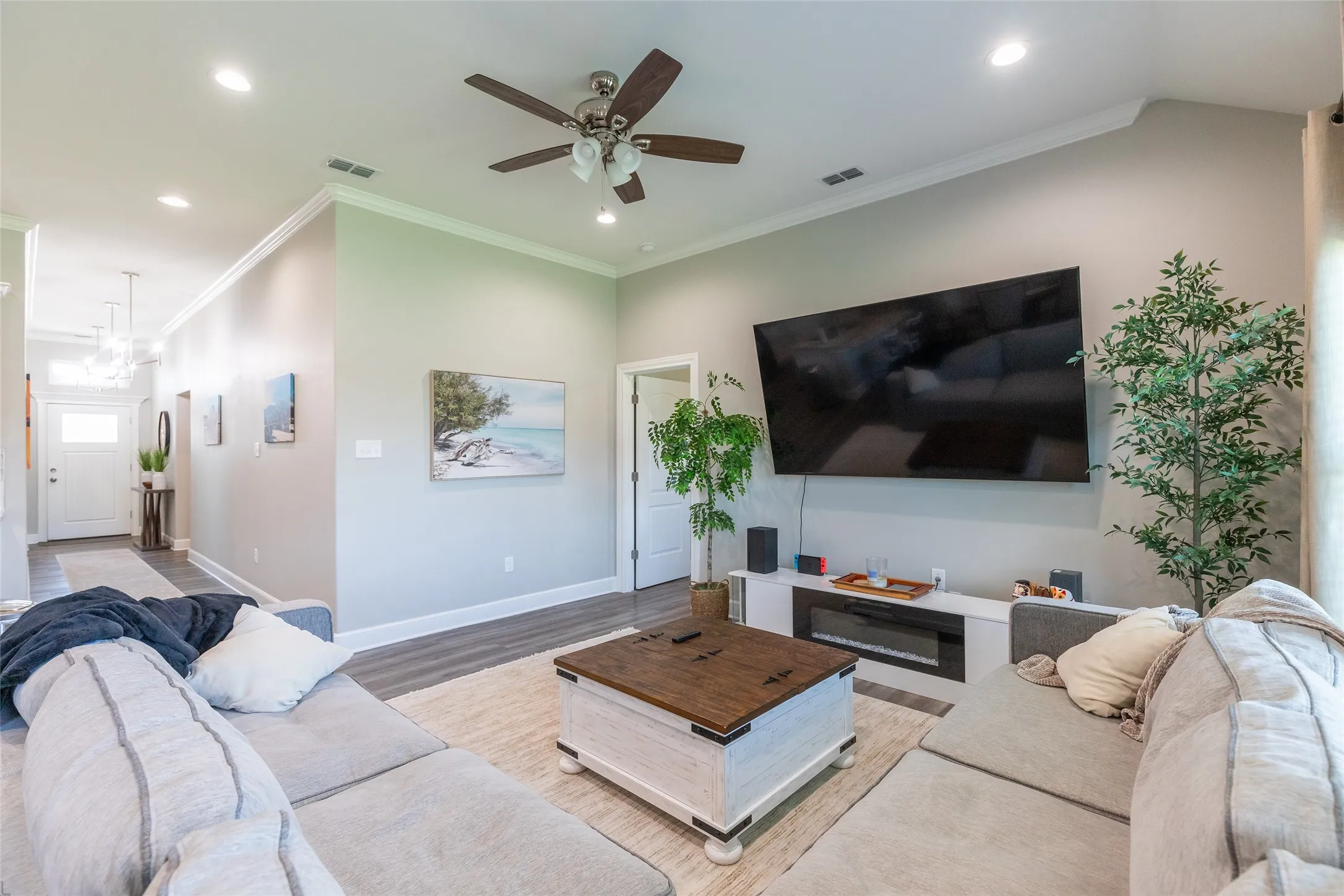 Single Family Residence For Rent in Taylor County , 328 Evening Shade Lane, Abilene, Texas 79602, 4 Bedroom, 2 Bathroom, 2 Garage spaces, 1,730 Sqft, built in 2023, mls#21353702, Real Estate Agent in Abilene, Homes For Rent in Taylor county, Homes For Rent in Abilene, Realtor in Abilene Texas, Real Estate Brokerage Independent Realty Texas, Luminita Cordes Realtor
