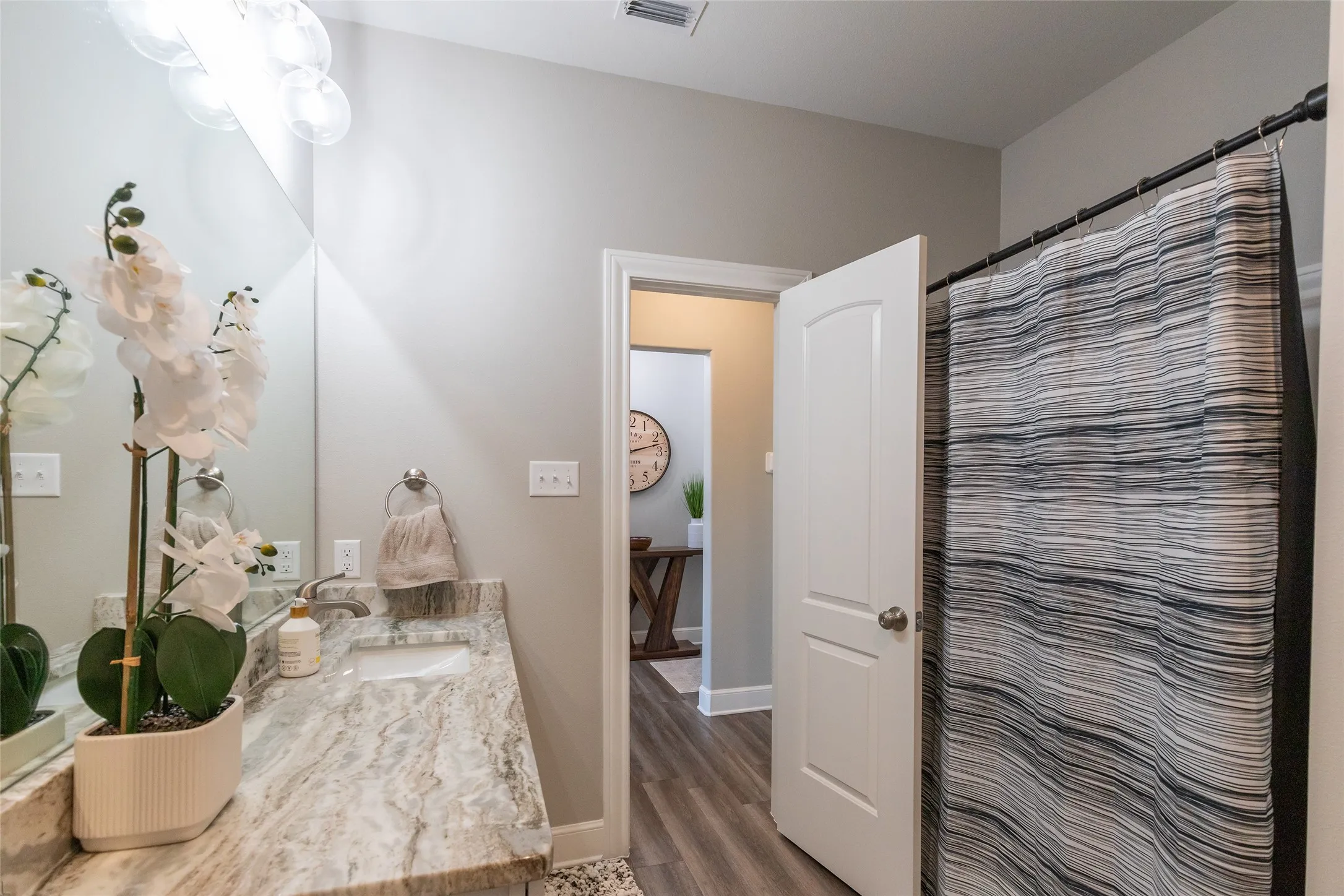 Single Family Residence For Rent in Taylor County , 328 Evening Shade Lane, Abilene, Texas 79602, 4 Bedroom, 2 Bathroom, 2 Garage spaces, 1,730 Sqft, built in 2023, mls#21353702, Real Estate Agent in Abilene, Homes For Rent in Taylor county, Homes For Rent in Abilene, Realtor in Abilene Texas, Real Estate Brokerage Independent Realty Texas, Luminita Cordes Realtor