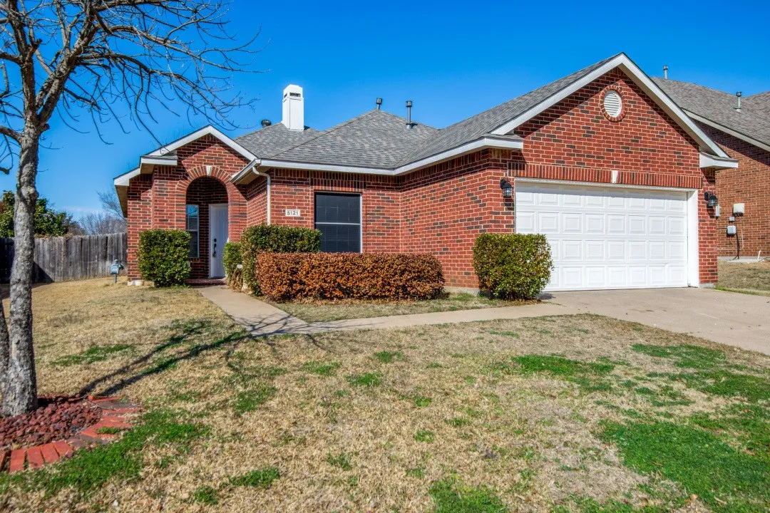 Single Family Residence For Rent in Denton County , 5121 Timber Park Drive, Flower Mound, Texas 75028, 3 Bedroom, 2 Bathroom, 2 Garage spaces, 1,794 Sqft, built in 1998, mls#21372118, Real Estate Agent in Flower Mound, Homes For Rent in Denton county, Homes For Rent in Flower Mound, Realtor in Flower Mound Texas, Real Estate Brokerage Independent Realty Texas, Luminita Cordes Realtor