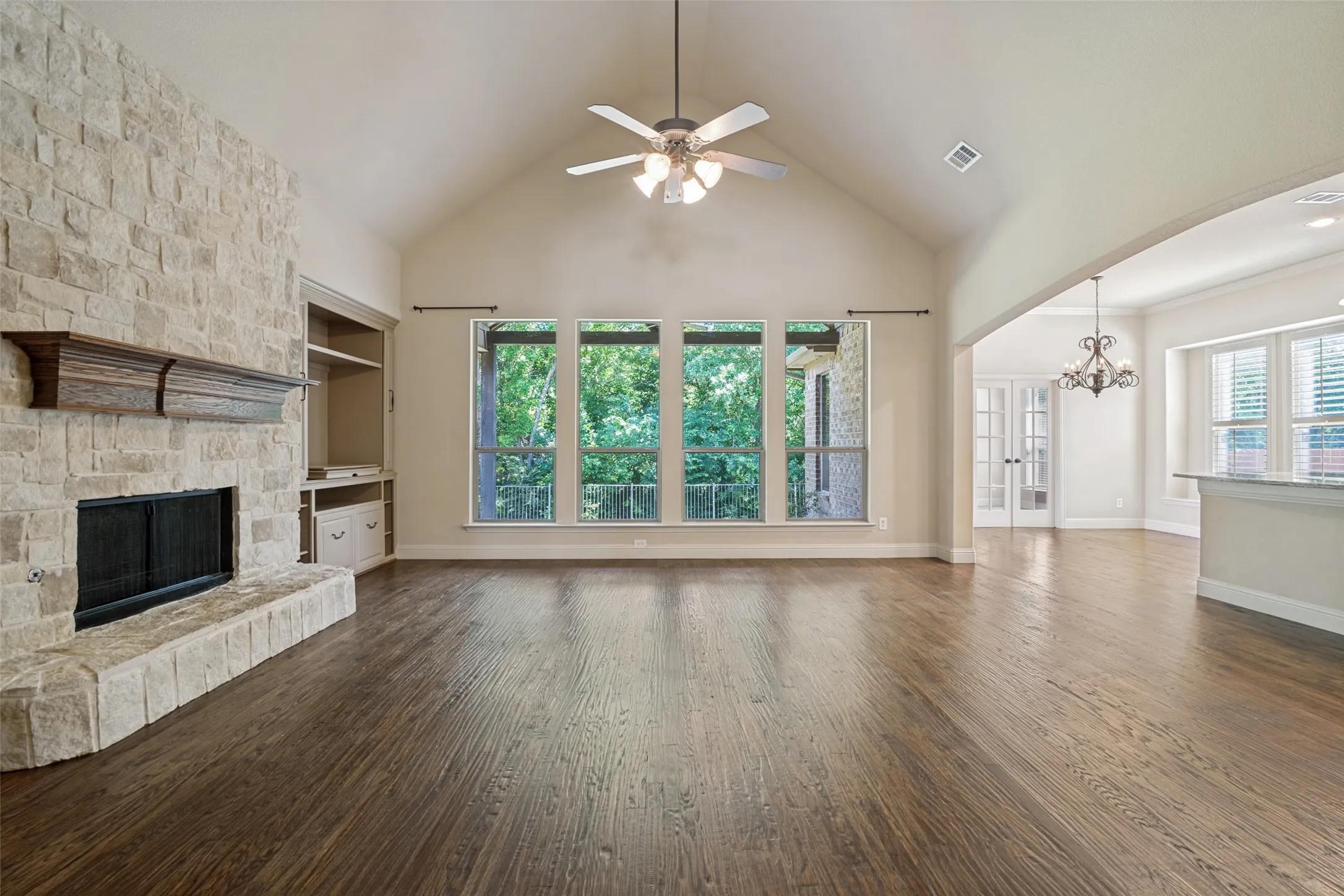 Single Family Residence For Sale in Rockwall County , 2512 Cedarwood Trail, Rockwall, Texas 75032, 4 Bedroom, 2 Bathroom, 2 Garage spaces, 2,761 Sqft, built in 2008, mls#21374679, Real Estate Agent in Rockwall, Homes For Sale in Rockwall county, Homes For Sale in Rockwall, Realtor in Rockwall Texas, Real Estate Brokerage Independent Realty Texas, Luminita Cordes Realtor