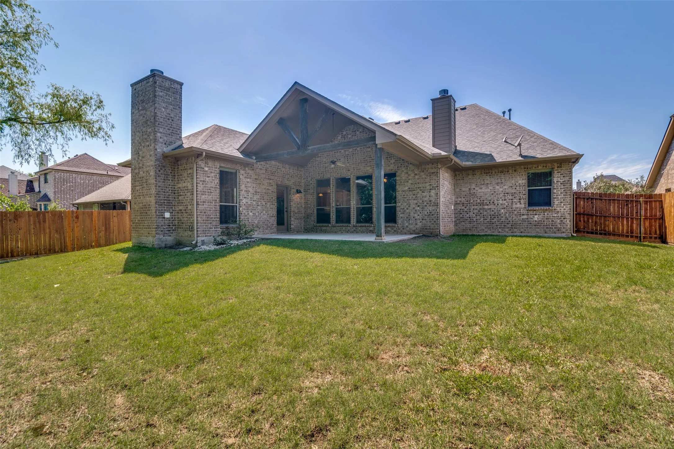 Single Family Residence For Sale in Rockwall County , 2512 Cedarwood Trail, Rockwall, Texas 75032, 4 Bedroom, 2 Bathroom, 2 Garage spaces, 2,761 Sqft, built in 2008, mls#21374679, Real Estate Agent in Rockwall, Homes For Sale in Rockwall county, Homes For Sale in Rockwall, Realtor in Rockwall Texas, Real Estate Brokerage Independent Realty Texas, Luminita Cordes Realtor