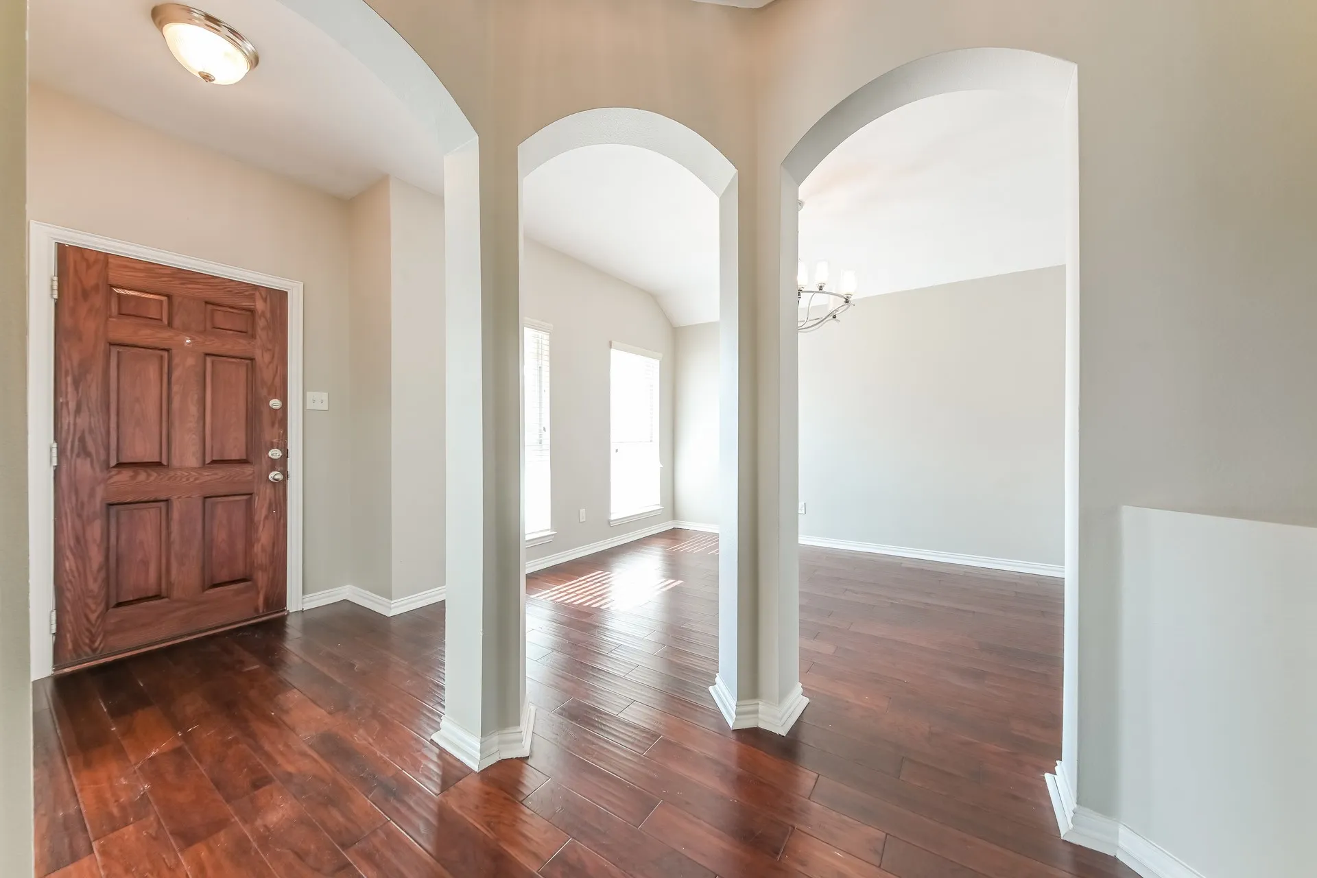 Single Family Residence For Rent in Dallas County , 3108 Silver Creek Drive, Mesquite, Texas 75181, 4 Bedroom, 3 Bathroom, 2 Garage spaces, 2,709 Sqft, built in 2009, mls#21374683, Real Estate Agent in Mesquite, Homes For Rent in Dallas county, Homes For Rent in Mesquite, Realtor in Mesquite Texas, Real Estate Brokerage Independent Realty Texas, Luminita Cordes Realtor