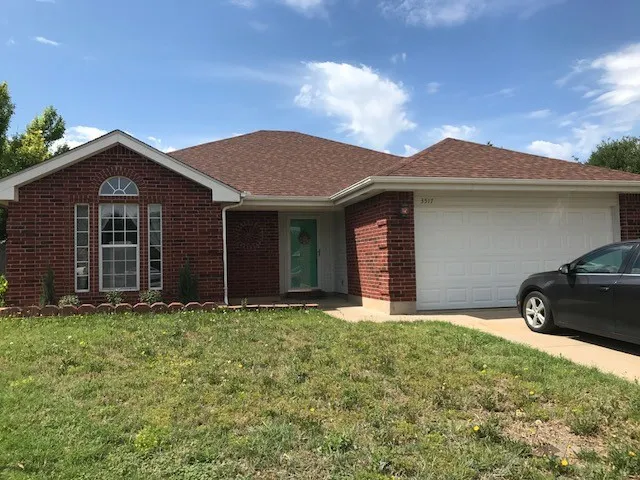 Single Family Residence For Rent in Taylor County , 3517 Mistletoe Court, Abilene, Texas 79606, 3 Bedroom, 2 Bathroom, 2 Garage spaces, 1,376 Sqft, built in 1997, mls#21374686, Real Estate Agent in Abilene, Homes For Rent in Taylor county, Homes For Rent in Abilene, Realtor in Abilene Texas, Real Estate Brokerage Independent Realty Texas, Luminita Cordes Realtor