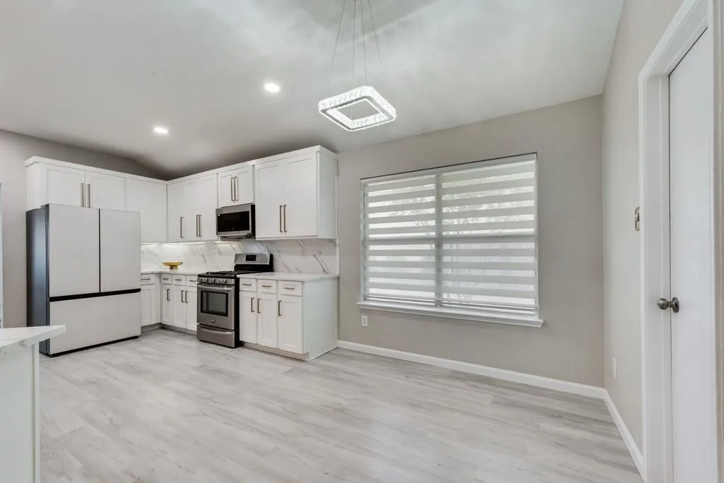 Single Family Residence For Rent in Collin County , 506 Pecos Path Drive, Murphy, Texas 75094, 4 Bedroom, 2 Bathroom, 2 Garage spaces, 2,163 Sqft, built in 2001, mls#21370899, Real Estate Agent in Murphy, Homes For Rent in Collin county, Homes For Rent in Murphy, Realtor in Murphy Texas, Real Estate Brokerage Independent Realty Texas, Luminita Cordes Realtor